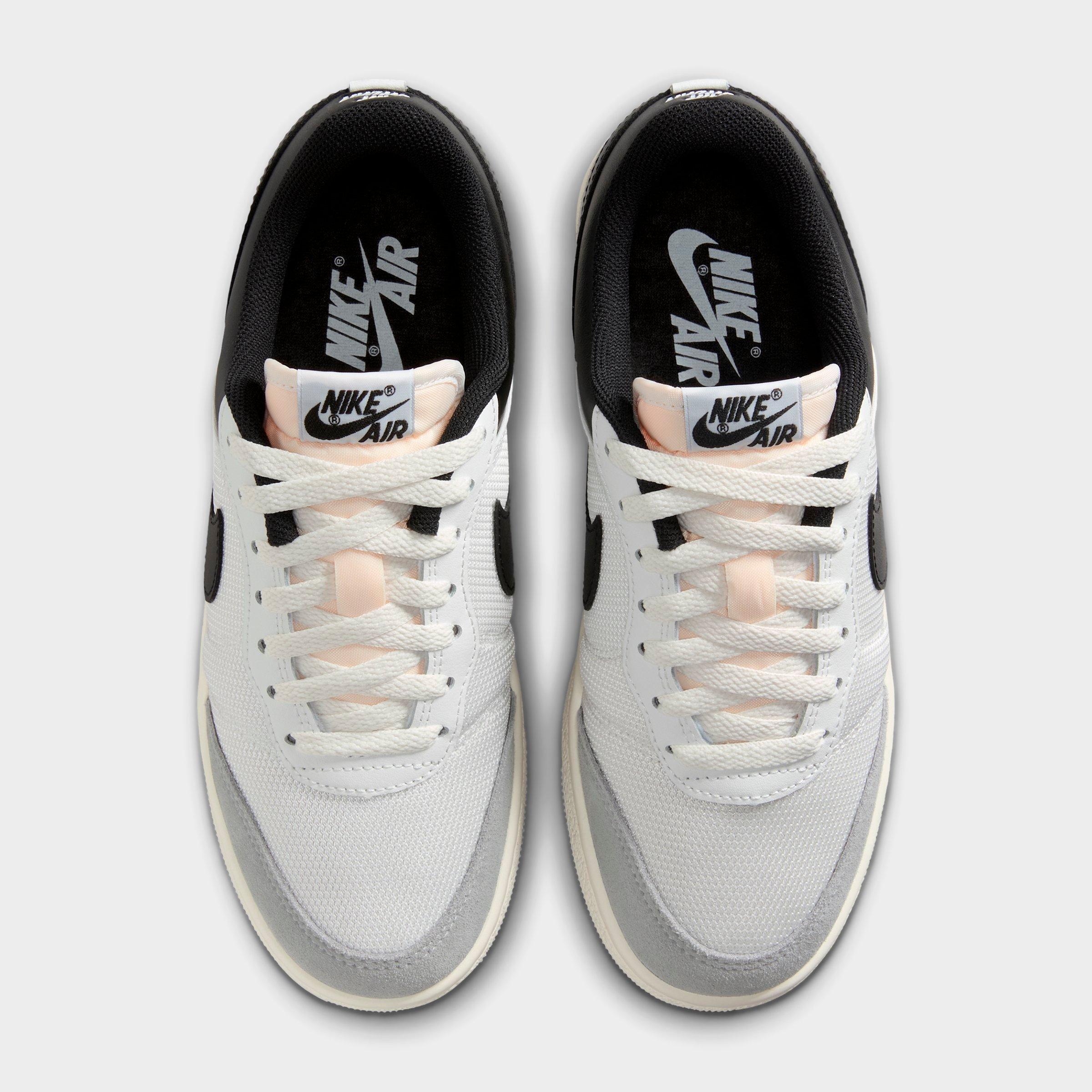 Women's Air Jordan Skyline Low Casual Shoes