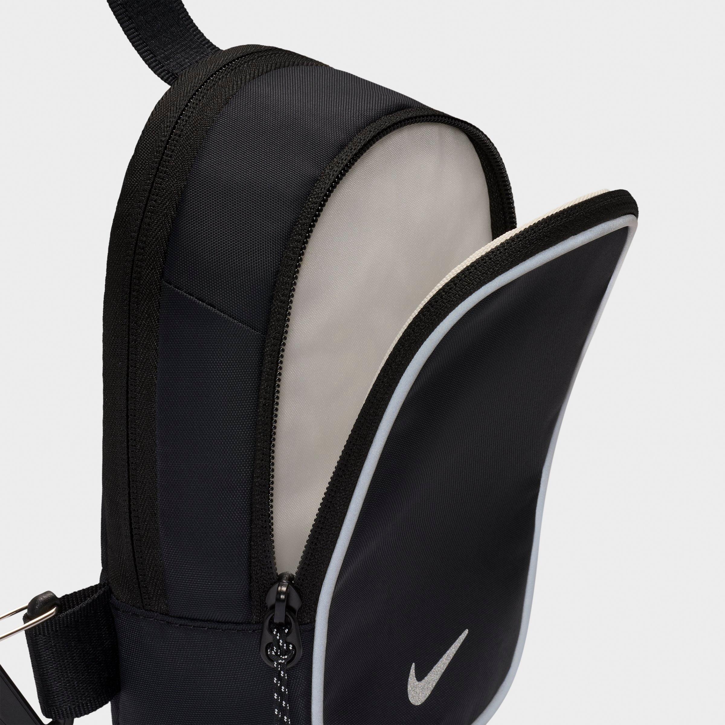 Nike Commute Crossbody Bag (1L)