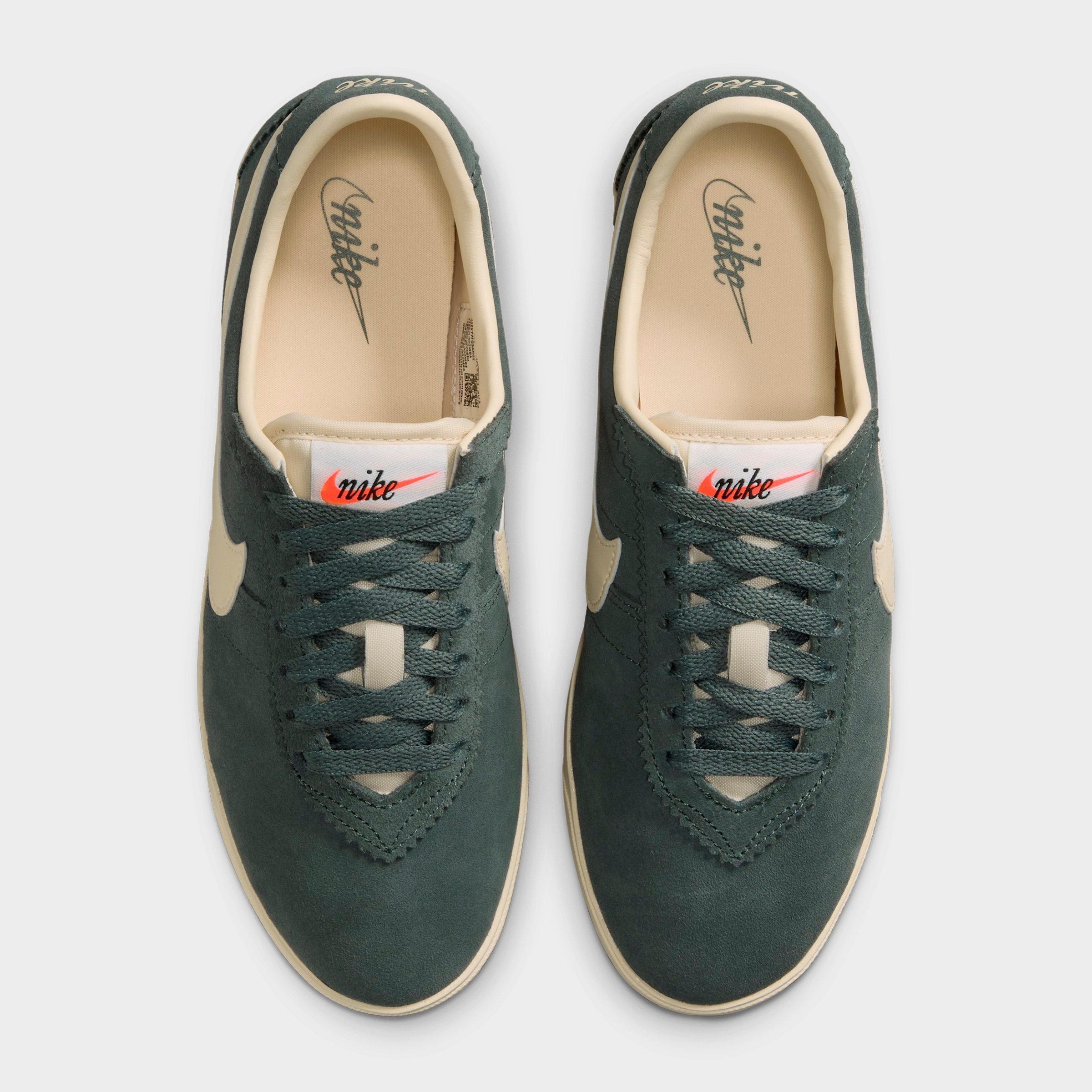 Women's Nike Astrograbber Suede Casual Shoes