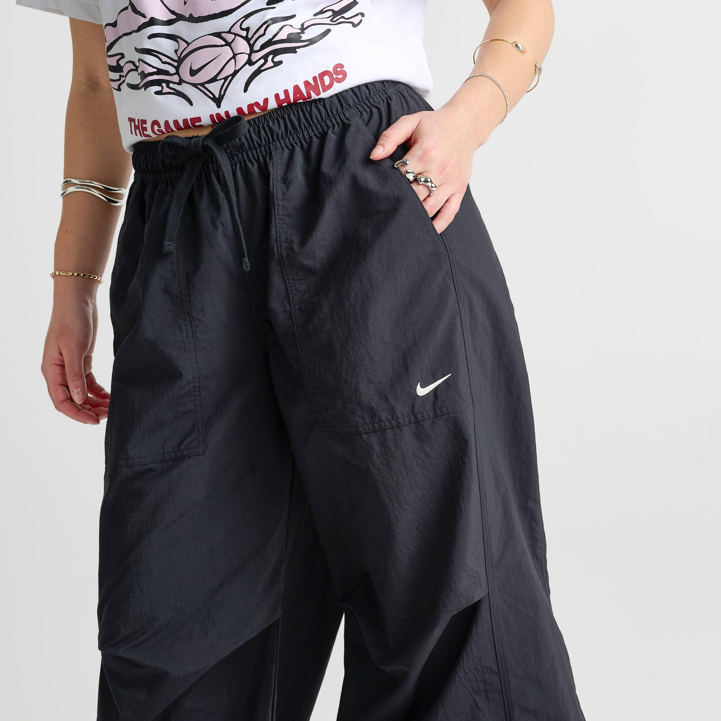 Women's Nike Sportswear Loose Mid-Rise Structured Pants