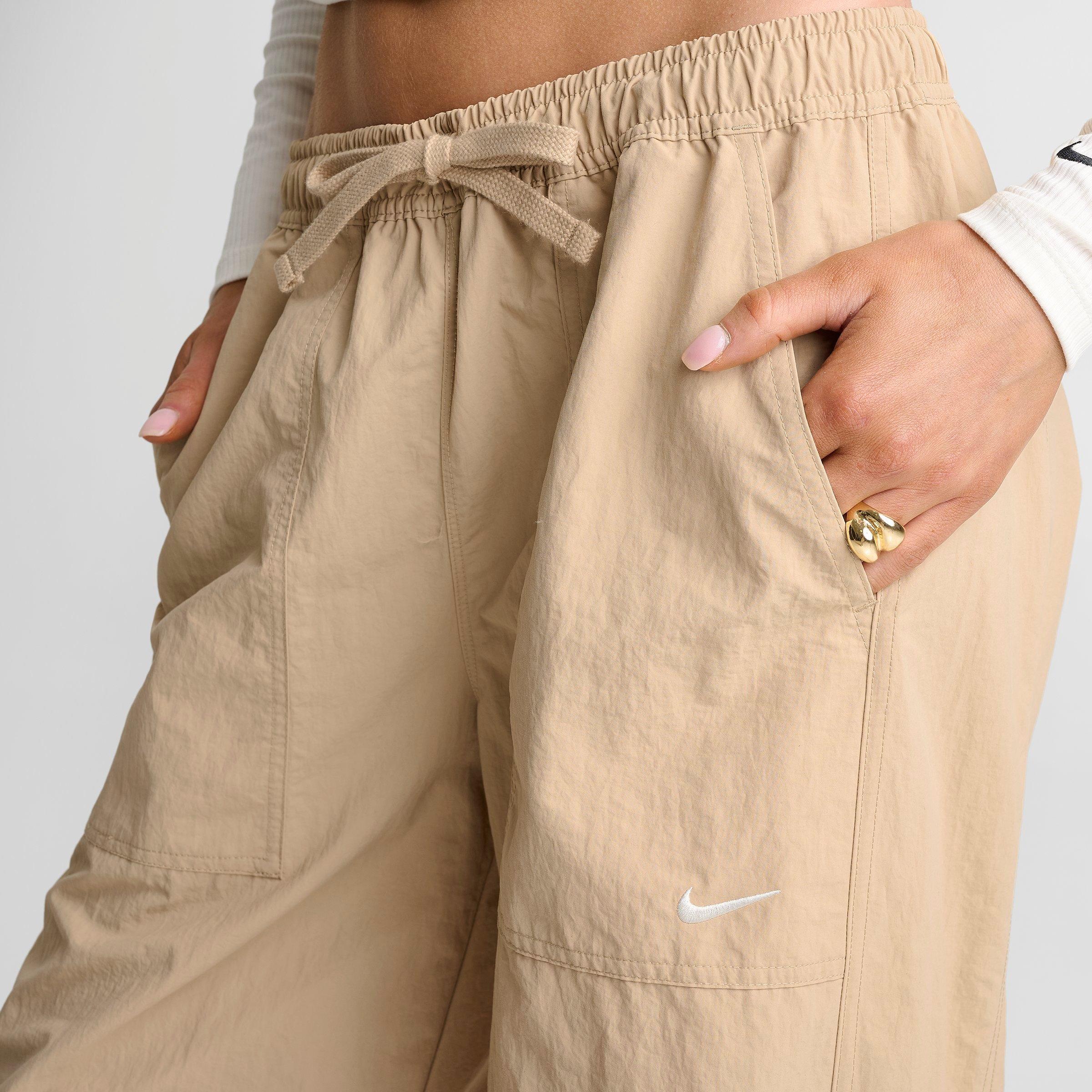 Women's Nike Sportswear Loose Mid-Rise Structured Pants
