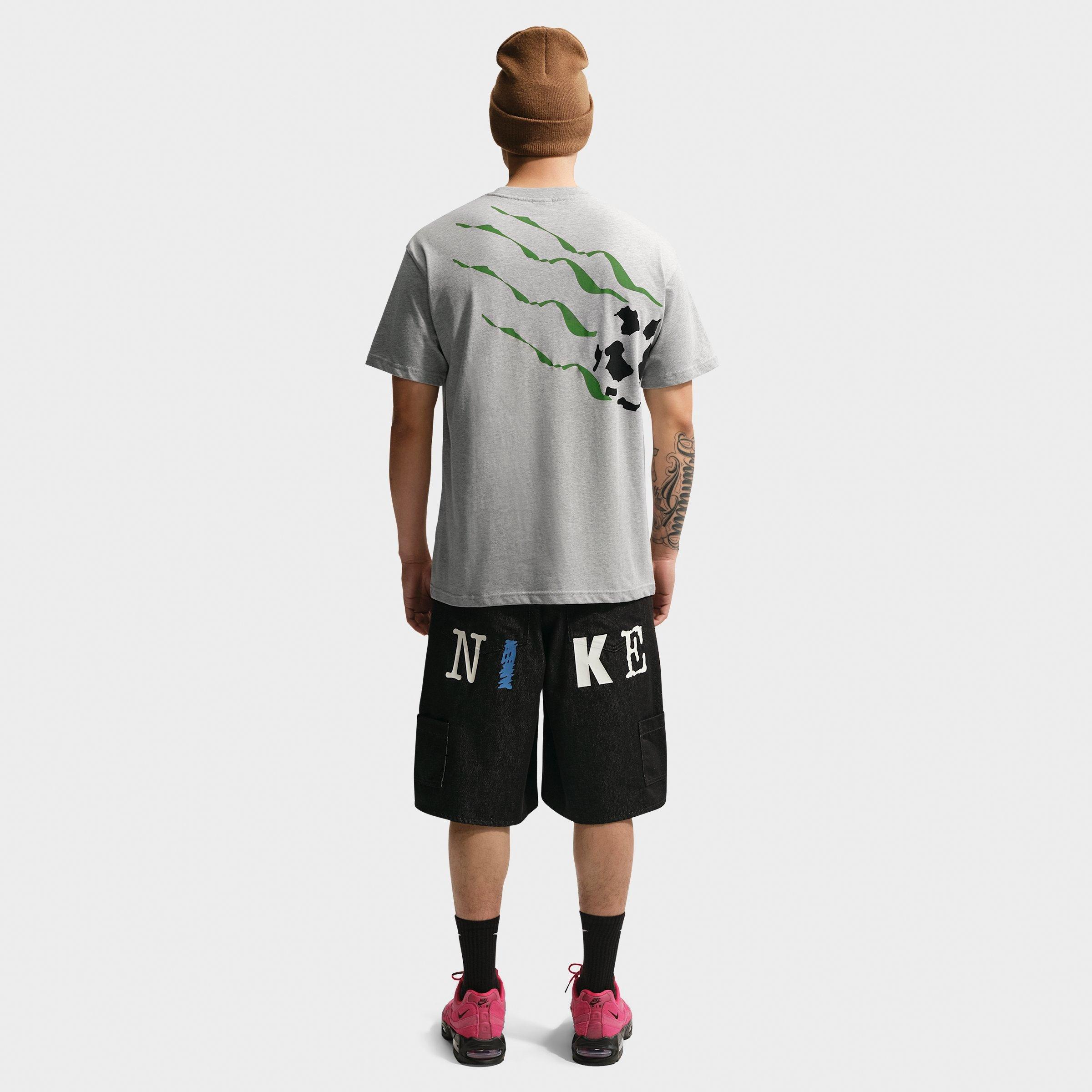 Men's Nike Sportswear Soccer DNA Retro Graphic T-Shirt