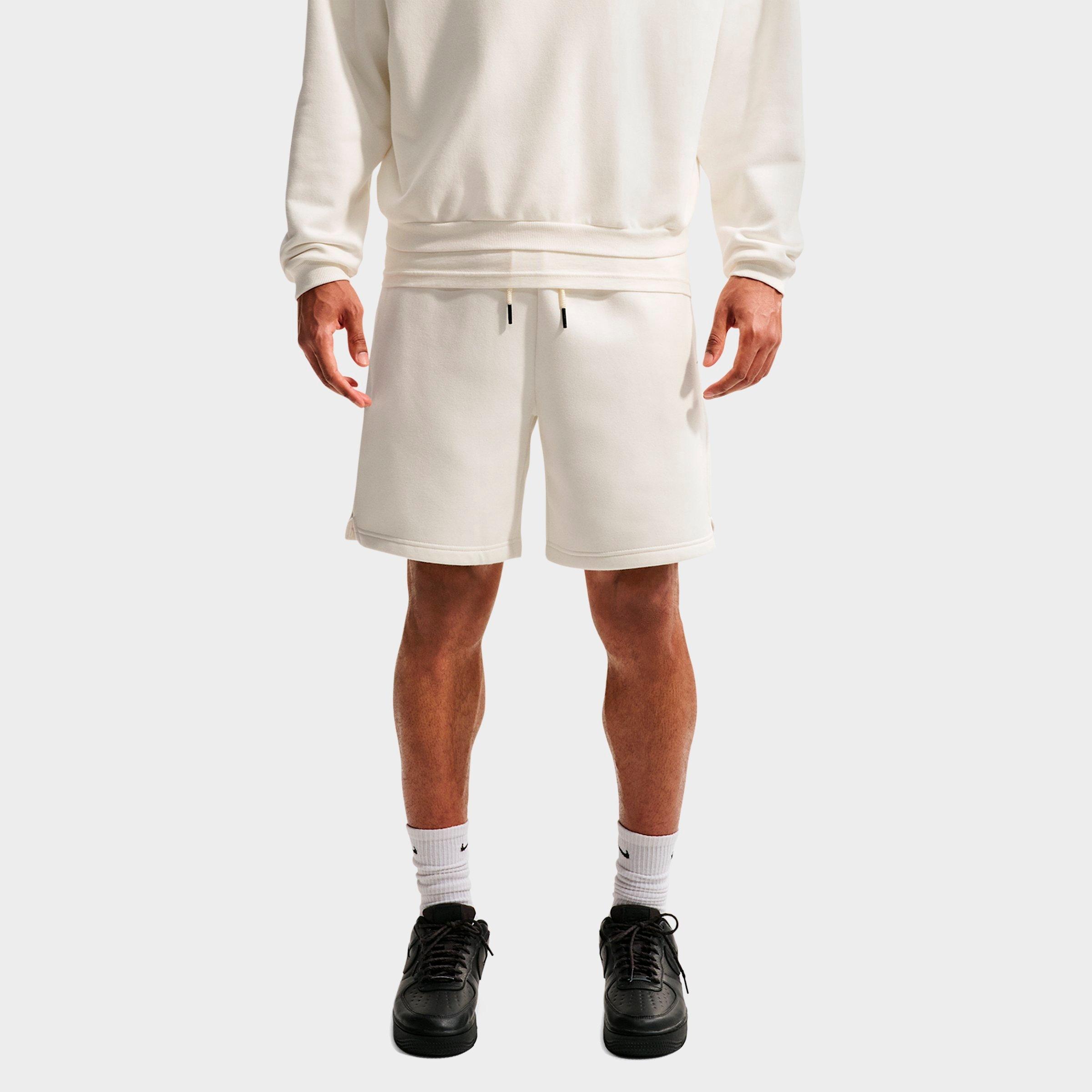 Men's Nike Standard Issue Therma-FIT 8" Brushed Fleece Basketball Shorts