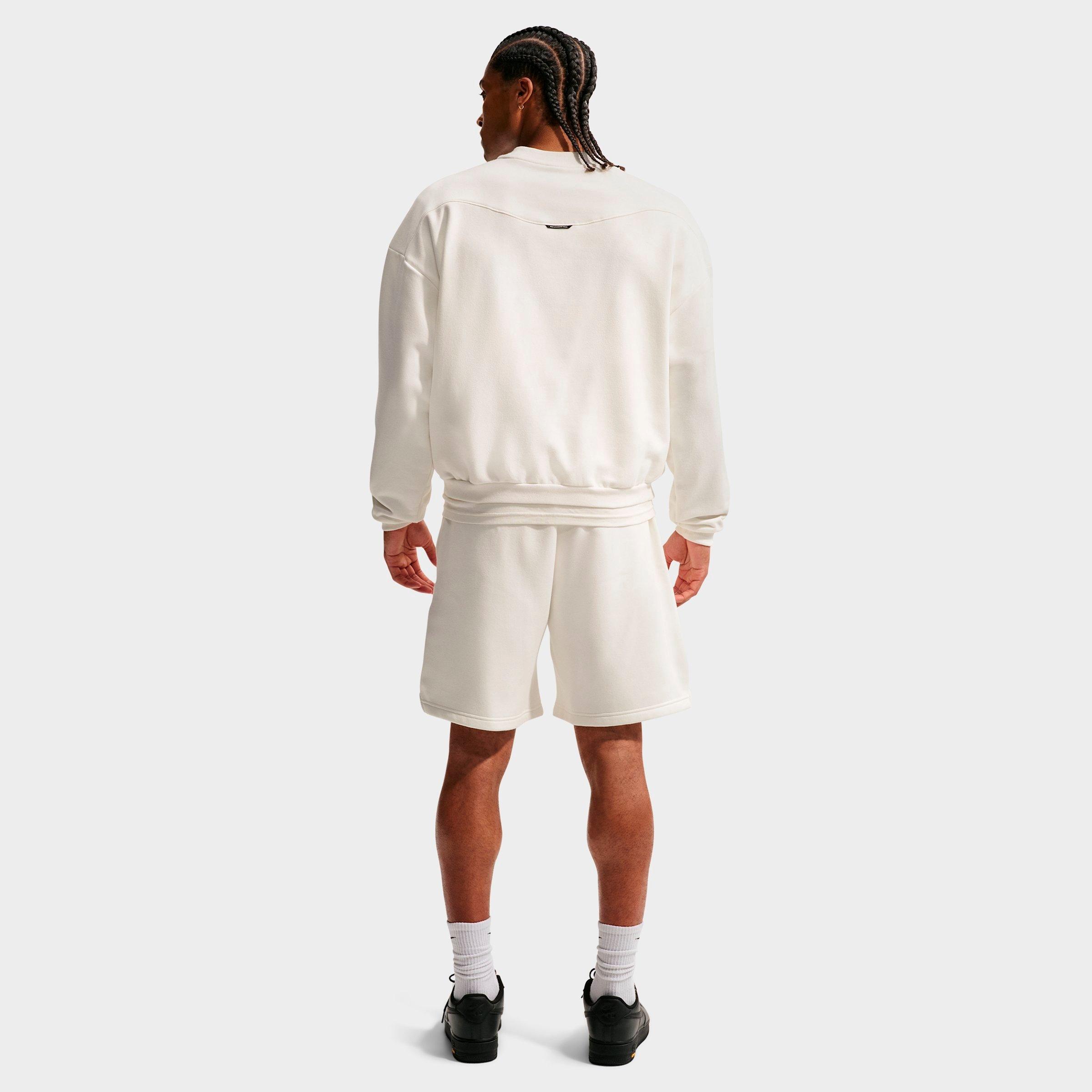 Men's Nike Standard Issue Therma-FIT 8" Brushed Fleece Basketball Shorts