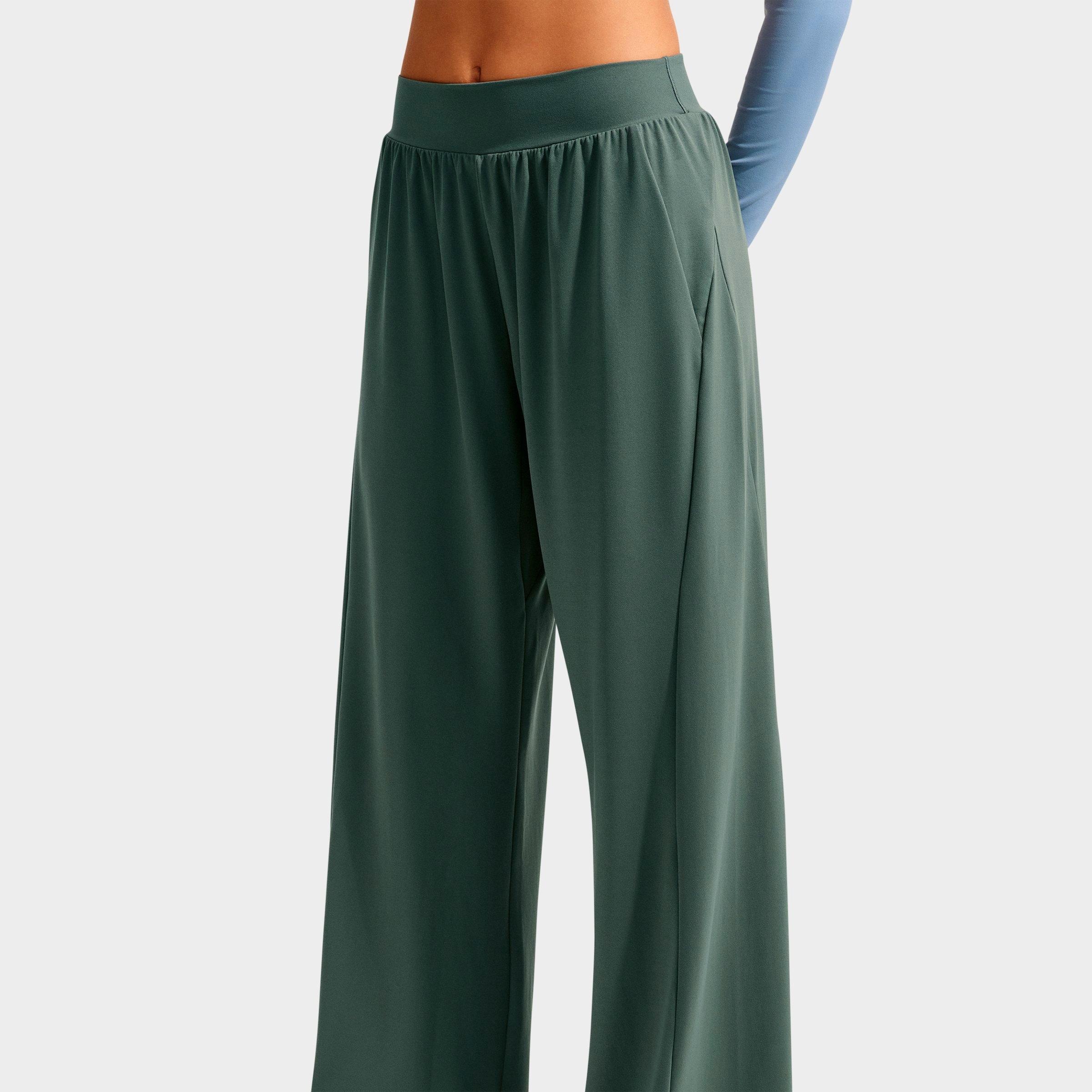 Women's Nike Zenvy Mid-Rise Wide-Leg Pants
