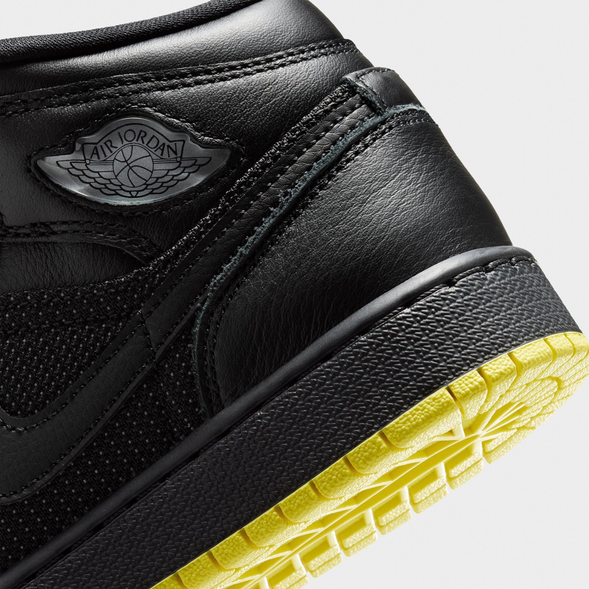 Big Kids' Air Jordan Retro 1 Mid SE Casual Shoes