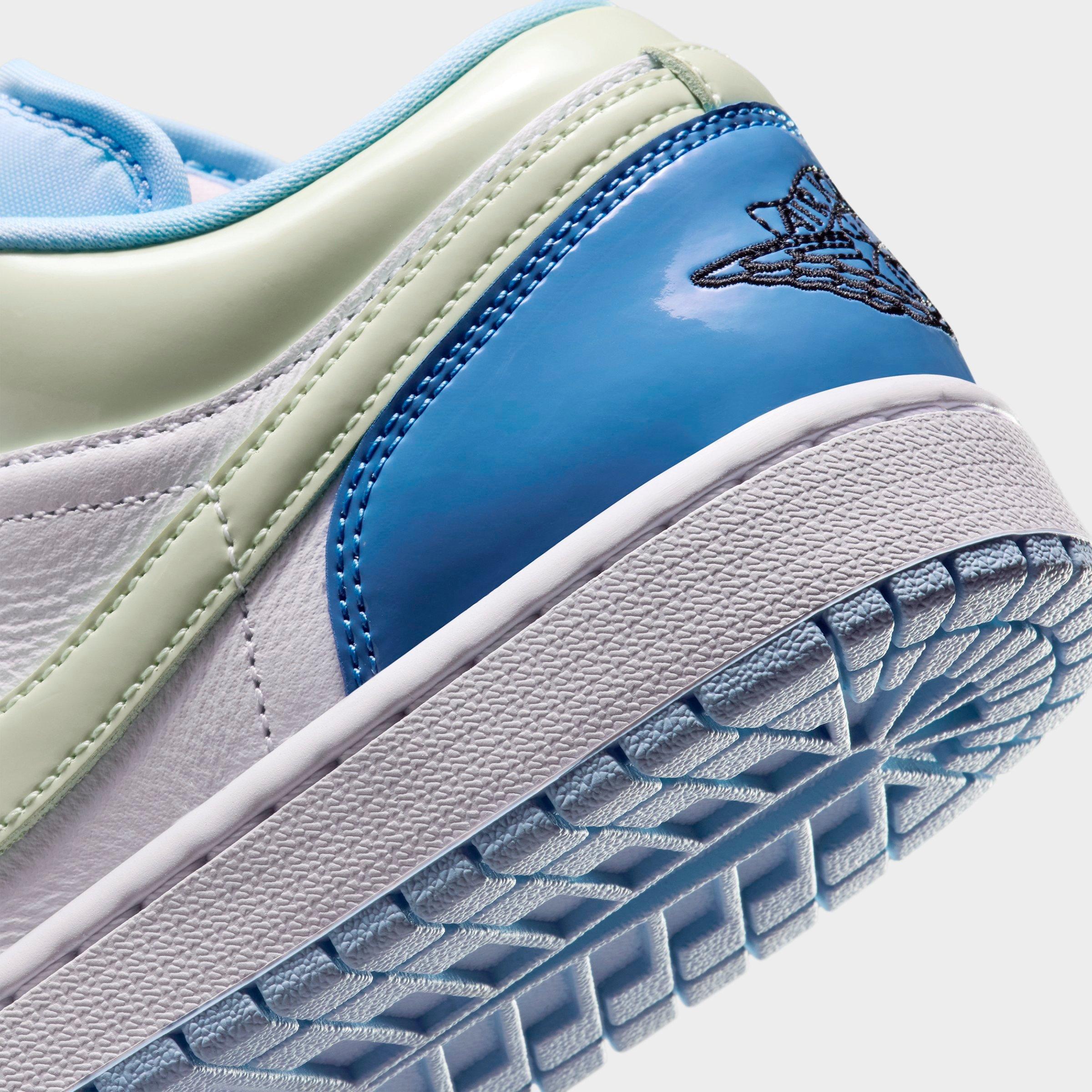 Women's Air Jordan Retro 1 Low SE Casual Shoes