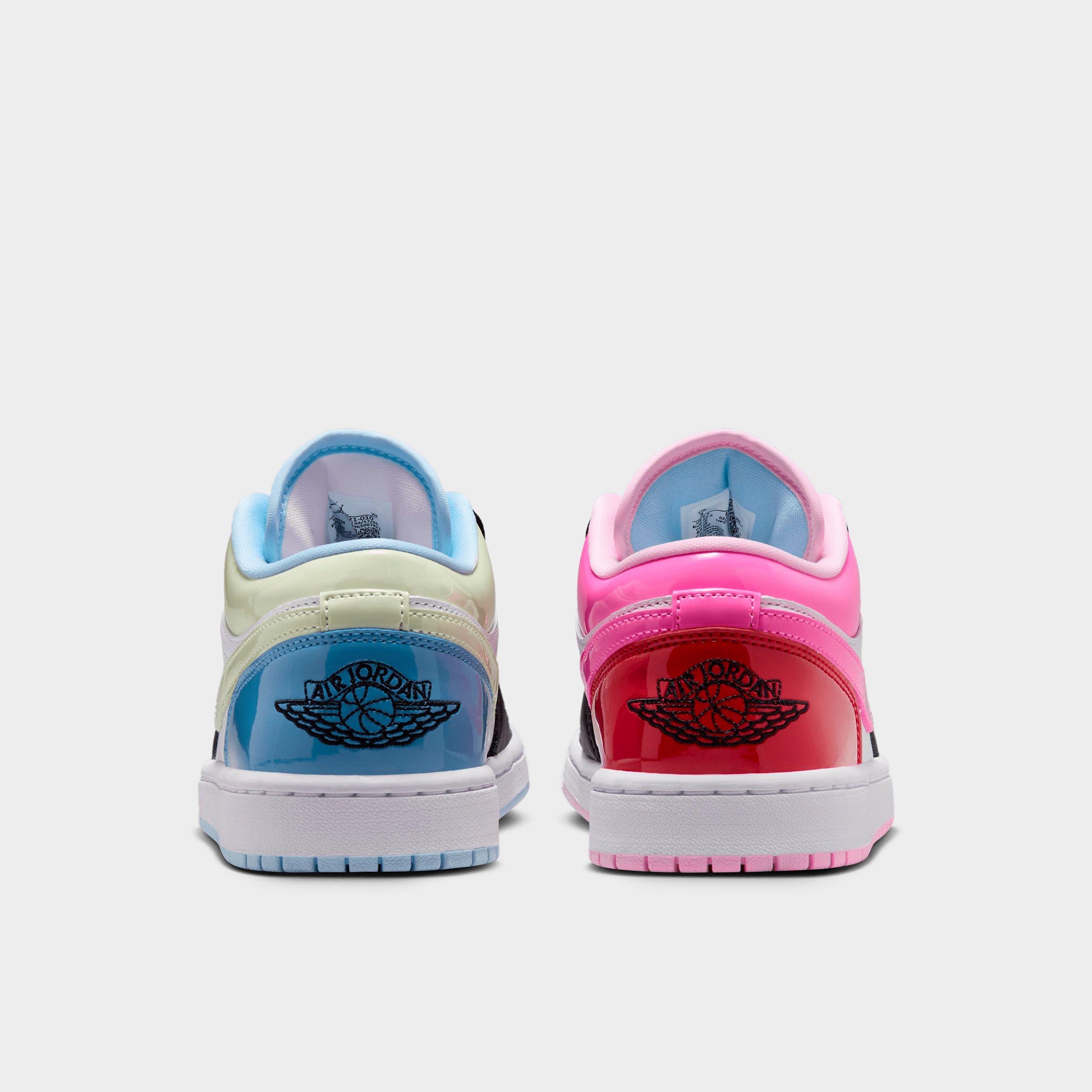 Women's Air Jordan Retro 1 Low SE Casual Shoes
