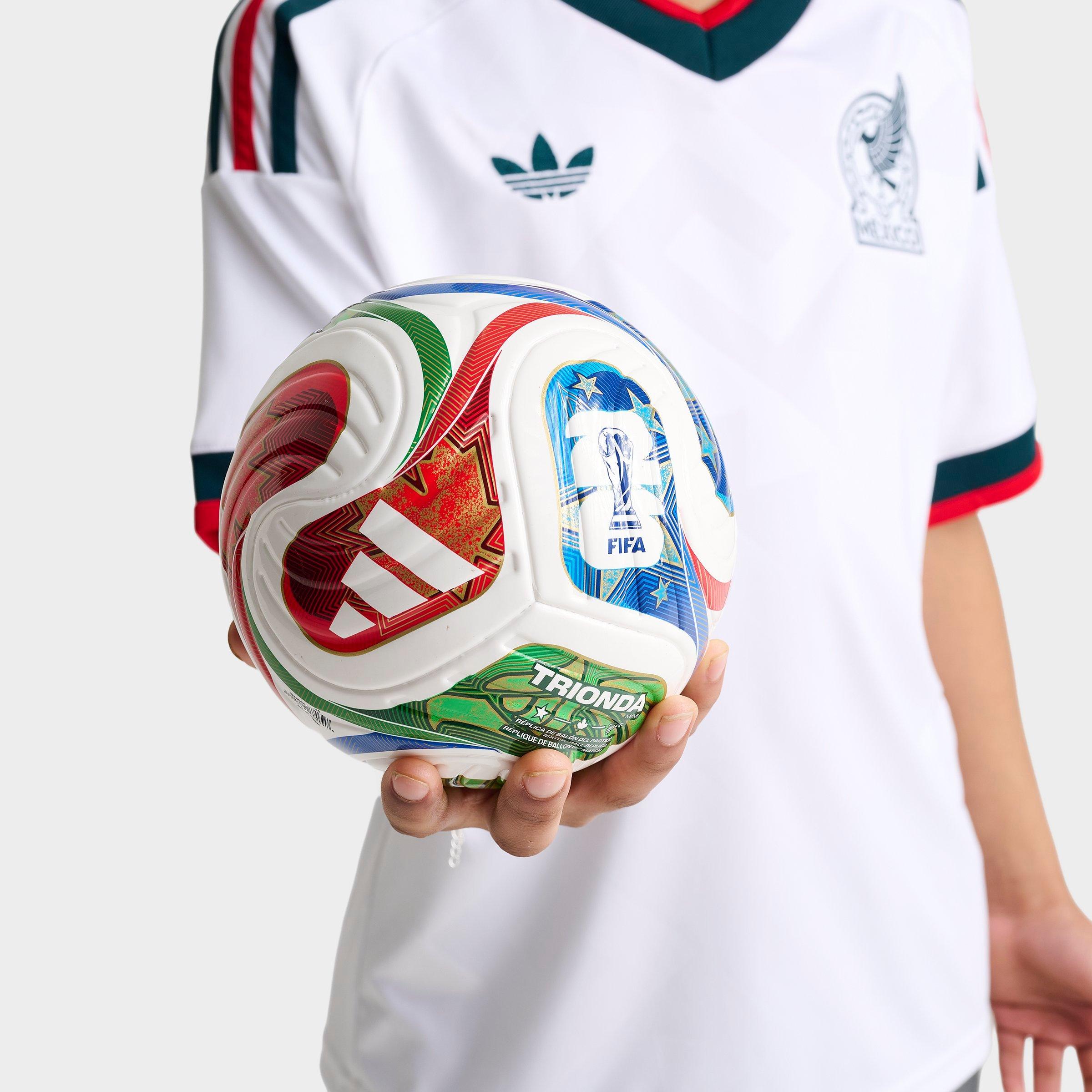 Adidas FIFA World Cup 26 Trionda Soccer Ball