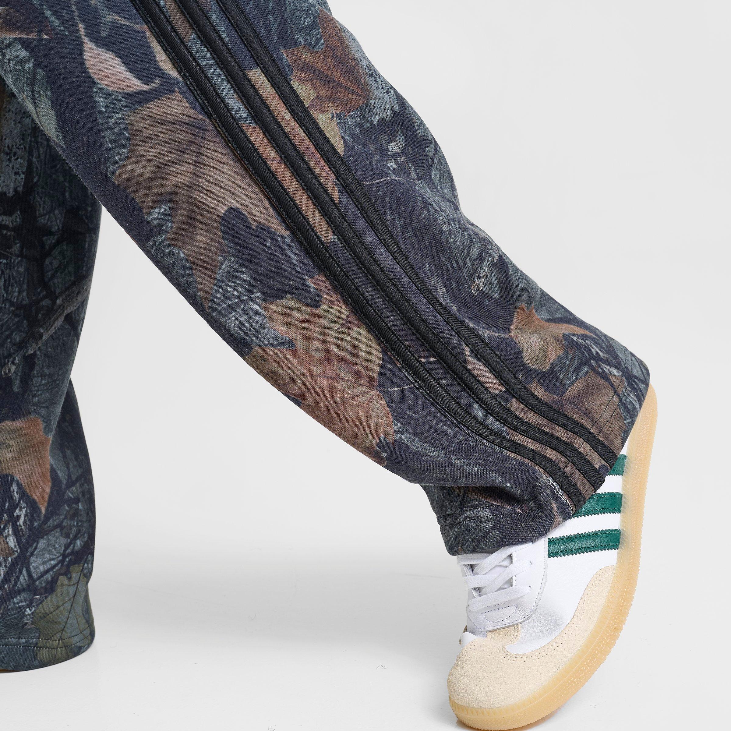 Men's adidas Originals Camouflage Sweatpants