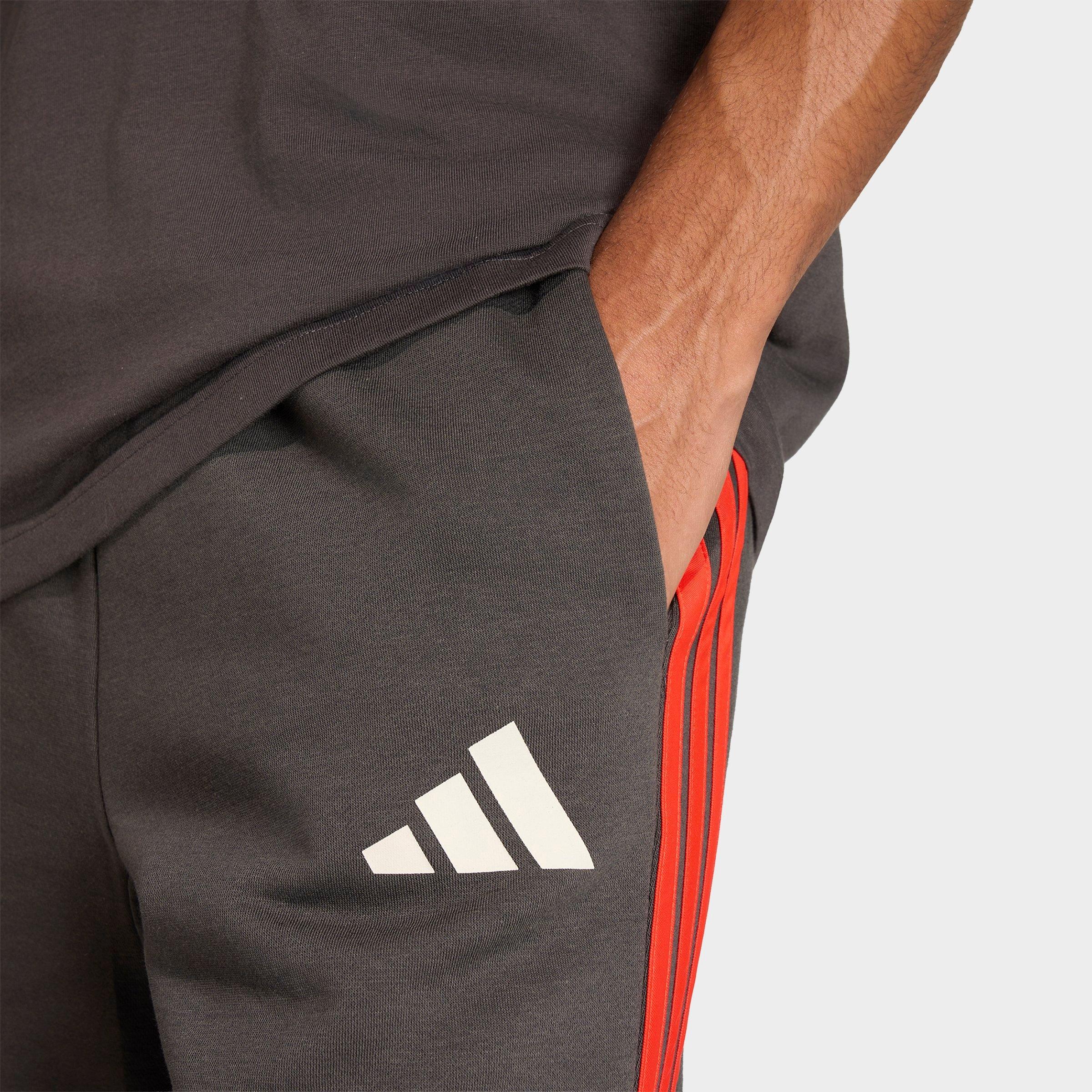 Men's adidas Audi Revolut F1 Team DNA 7" Fleece Shorts