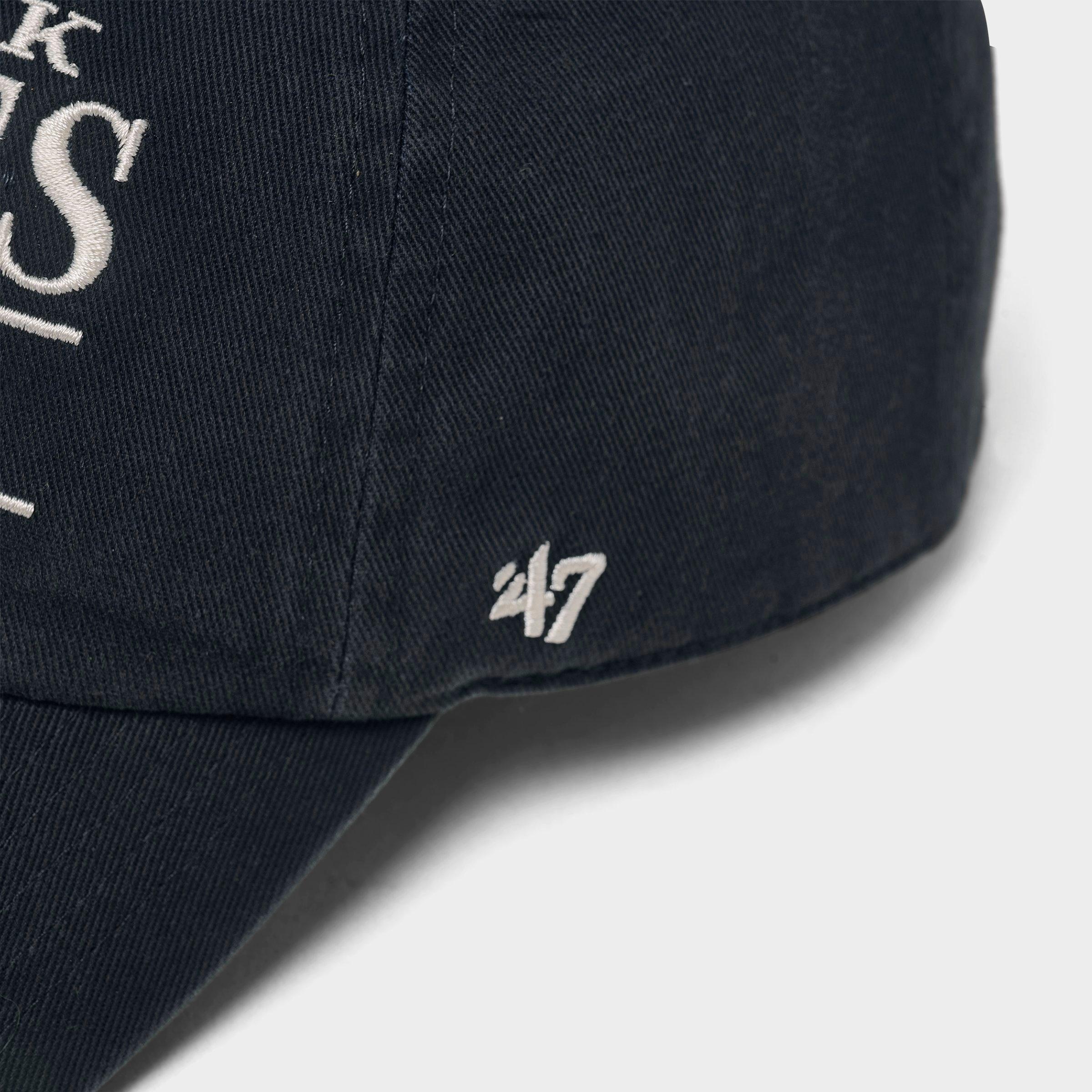 '47 New York Yankees MLB Team Name & Logo Clean Up Strapback Hat