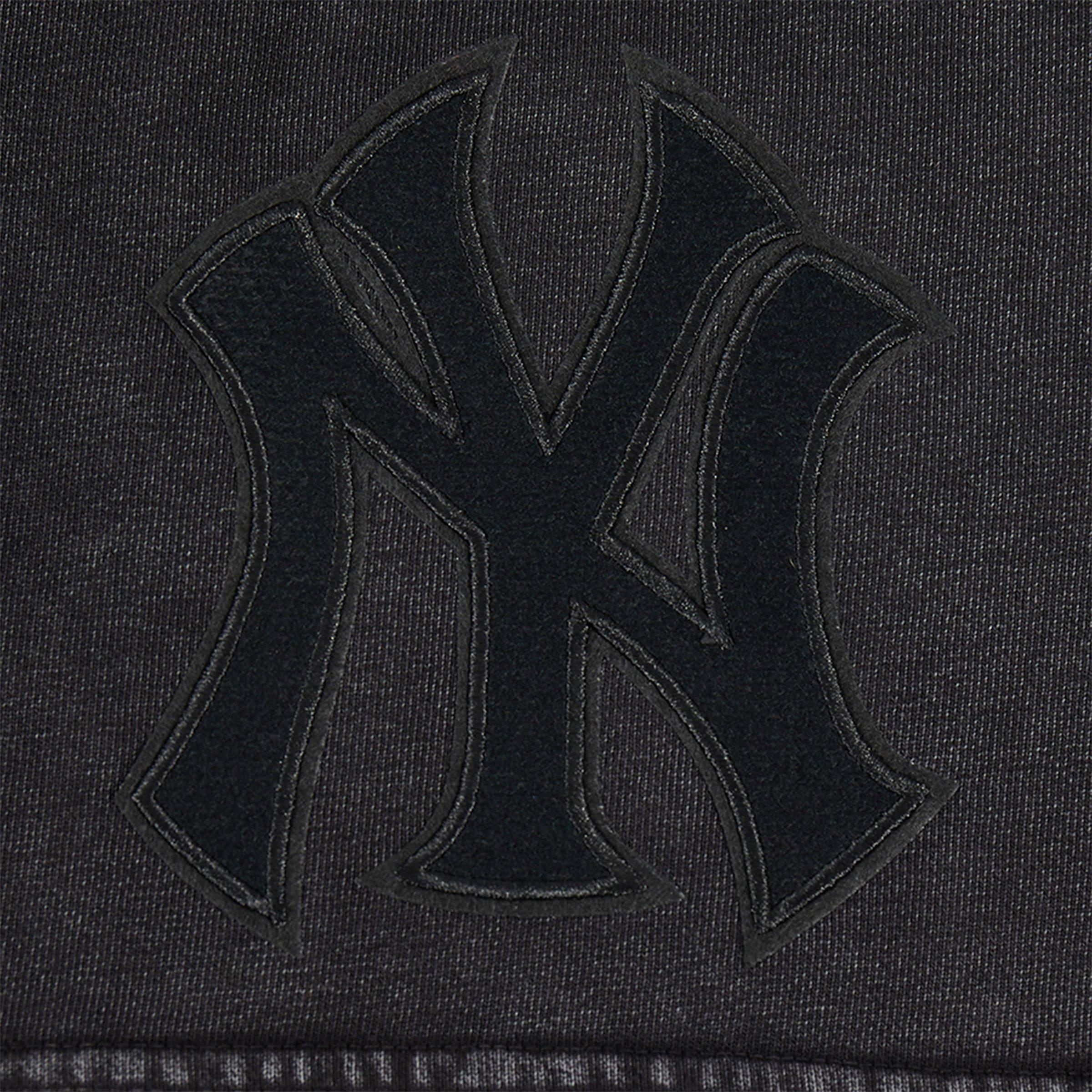 Men's Pro Standard New York Yankees MLB Enzyme Wash Shorts