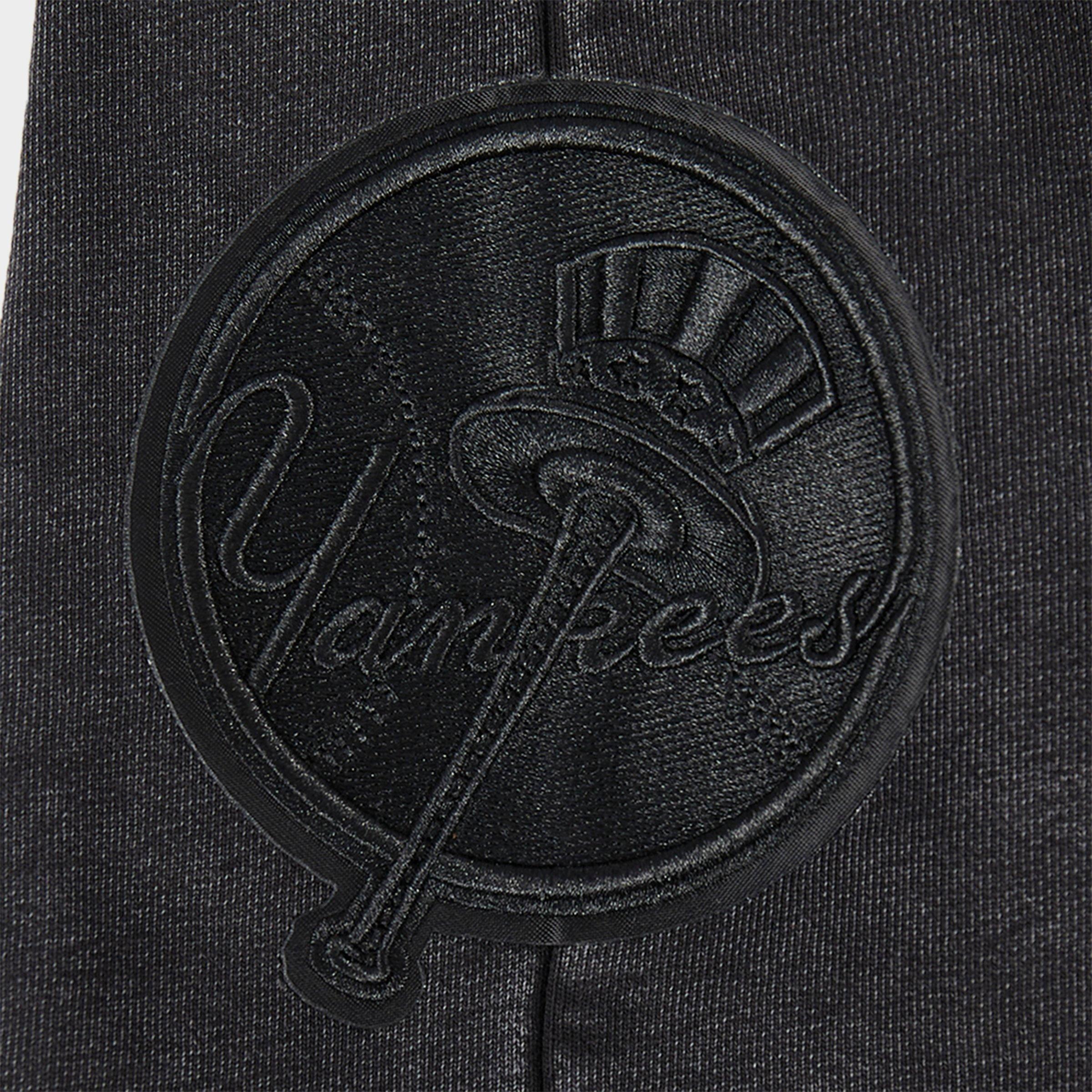 Men's Pro Standard New York Yankees MLB Enzyme Wash Shorts
