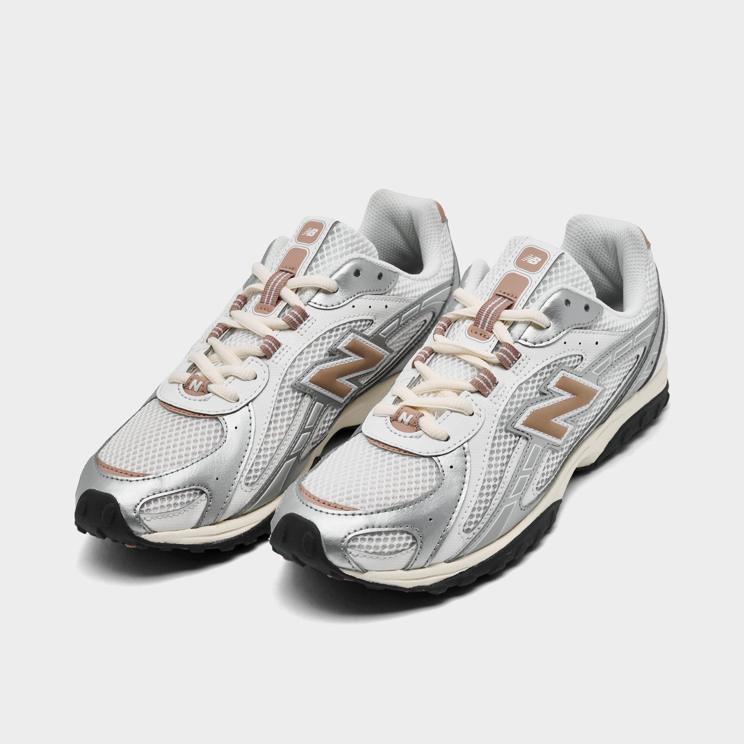 Women's New Balance 204L Casual Shoes