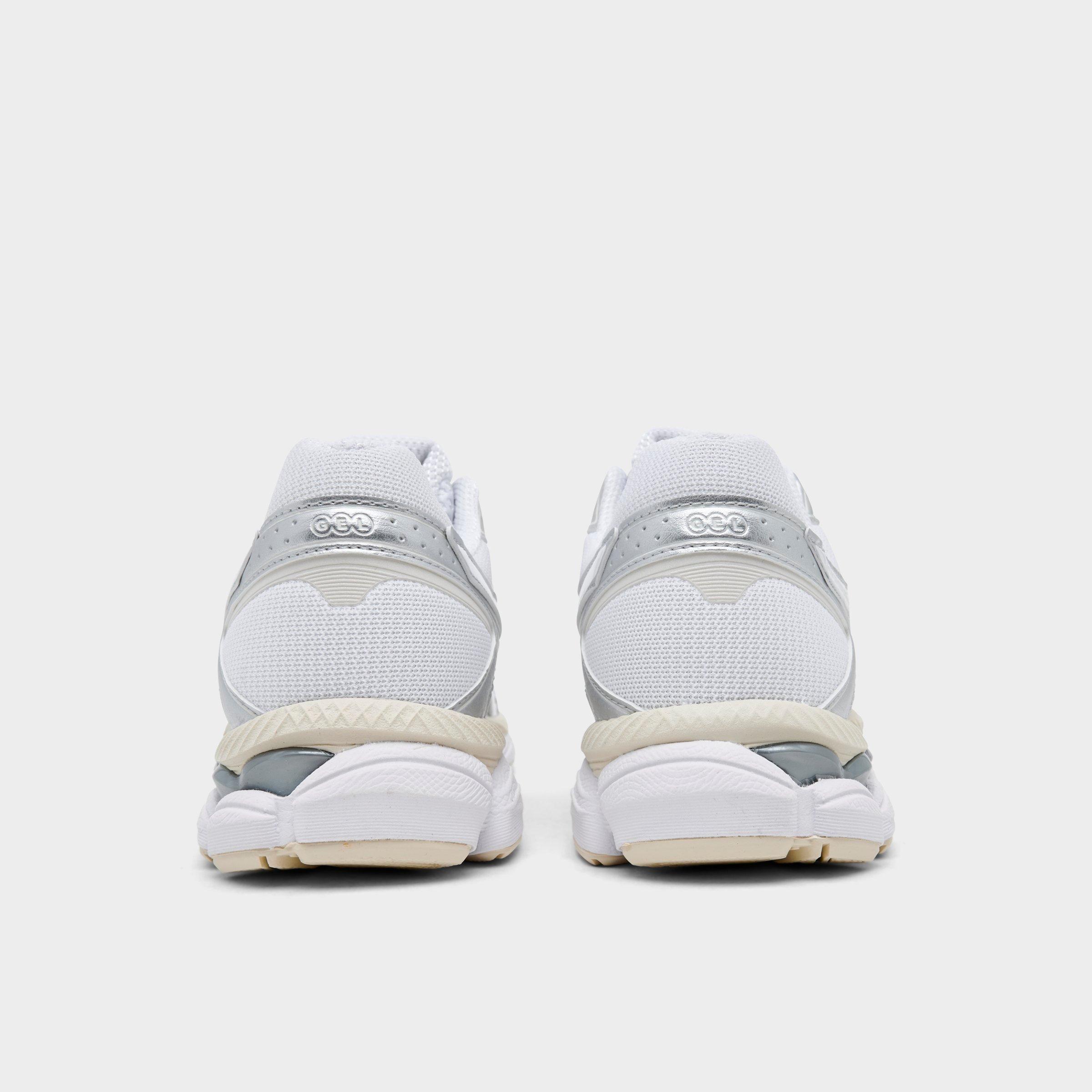 Women's ASICS Gel-Cumulus 16 Casual Shoes