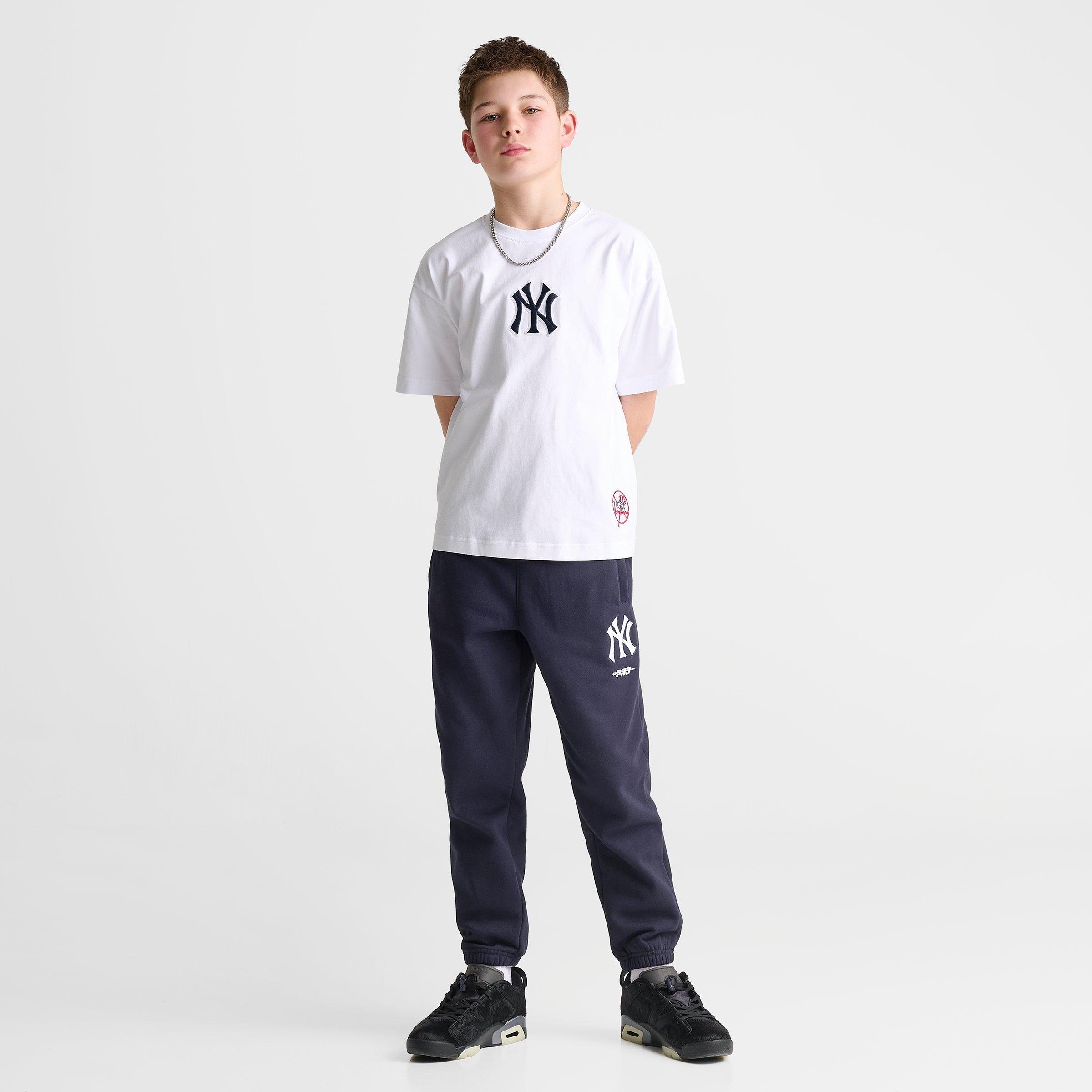 Big Kids' Pro Standard New York Yankees MLB Wingspan T-Shirt
