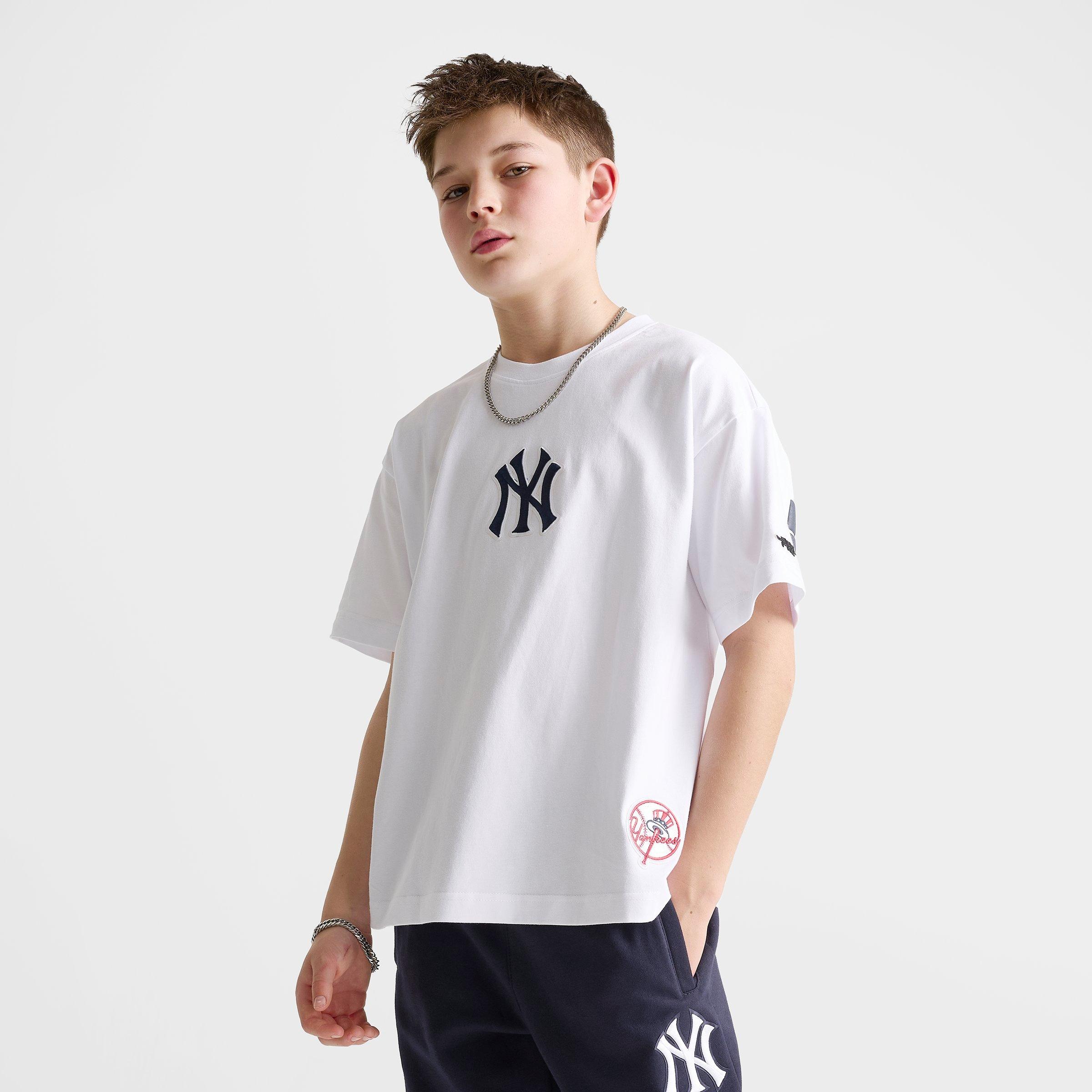 Big Kids' Pro Standard New York Yankees MLB Wingspan T-Shirt