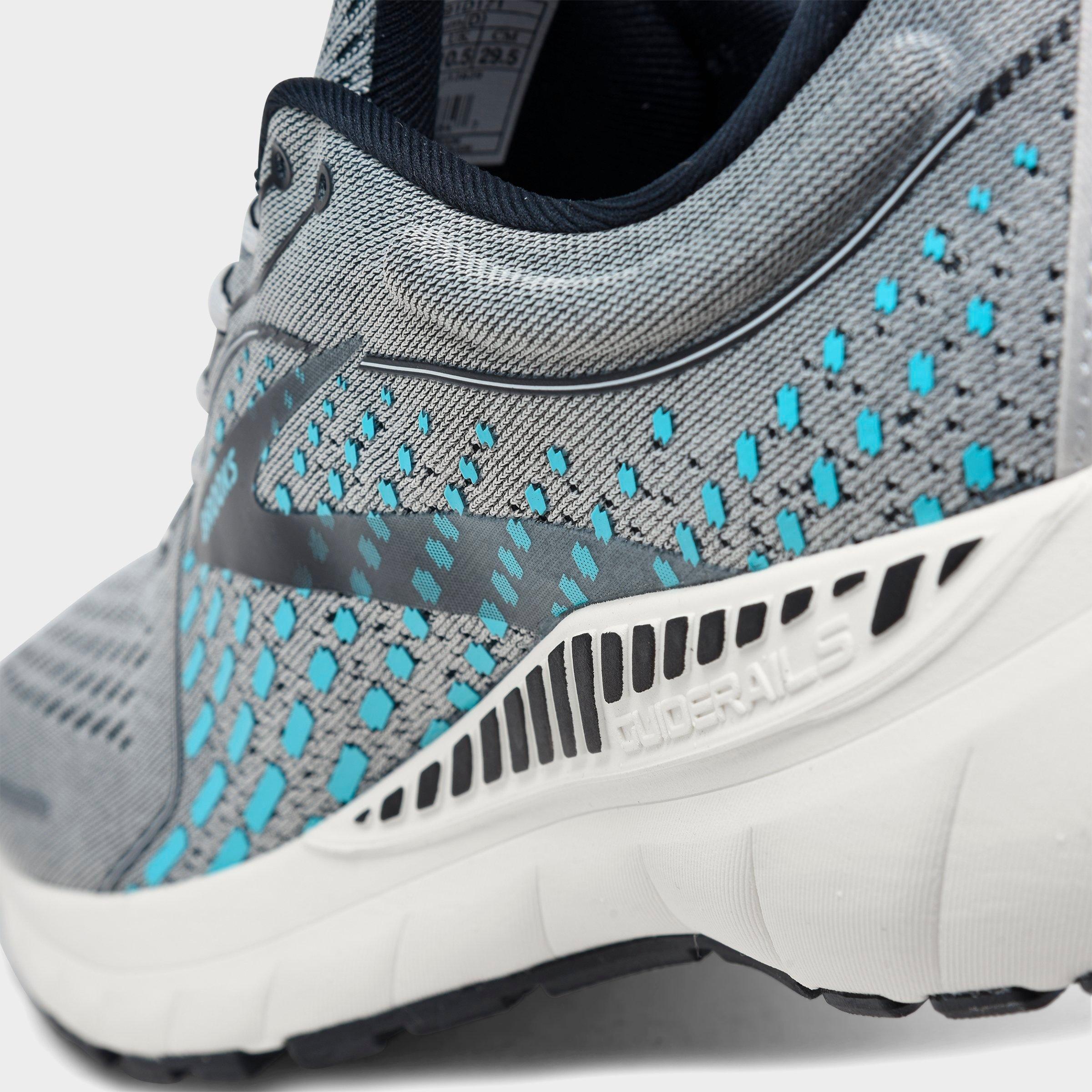 brooks shoes minneapolis