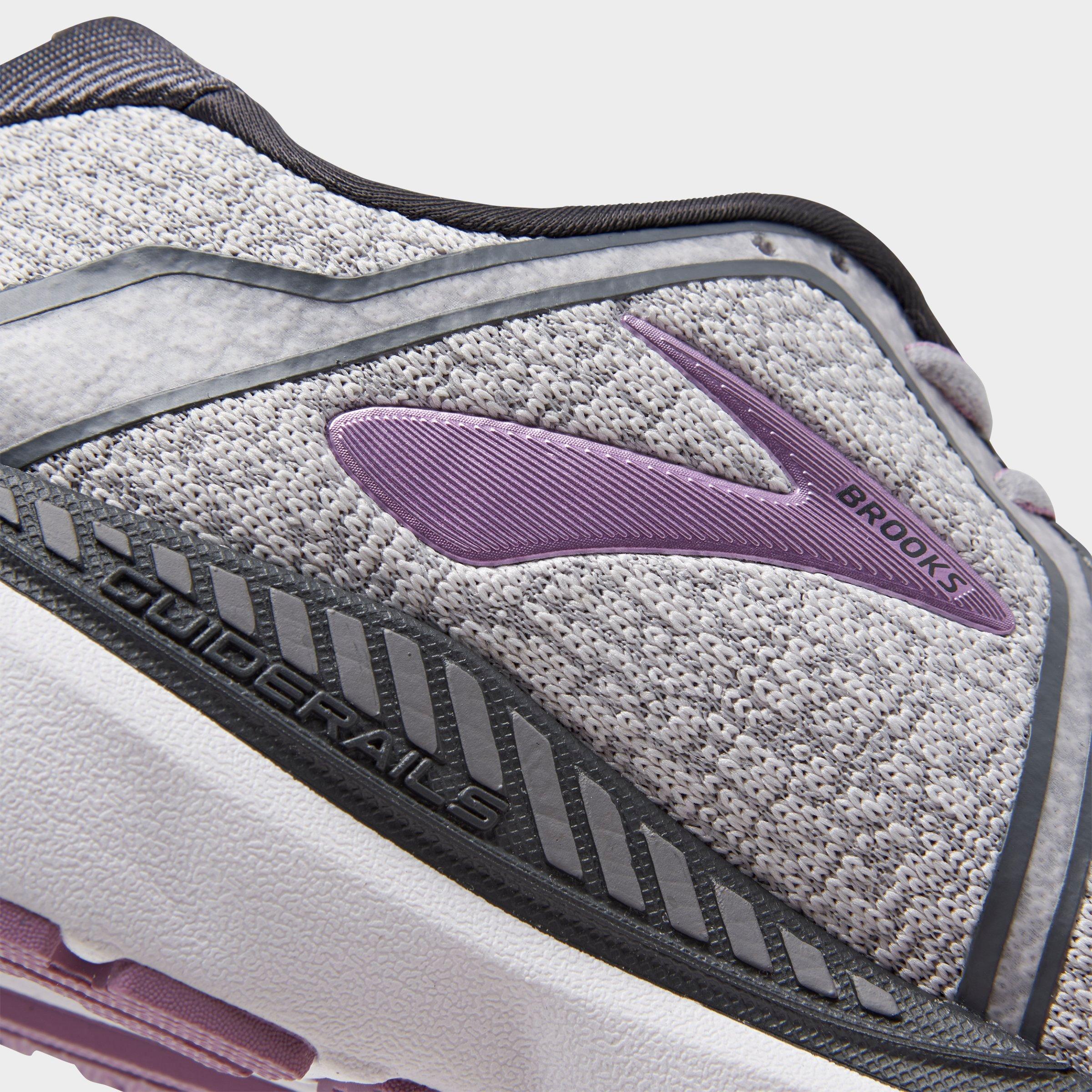 brooks adrenaline gts 20 womens white grey silver