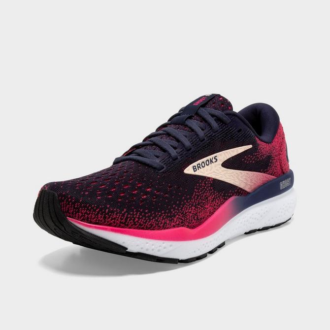 Brooks wide width clearance