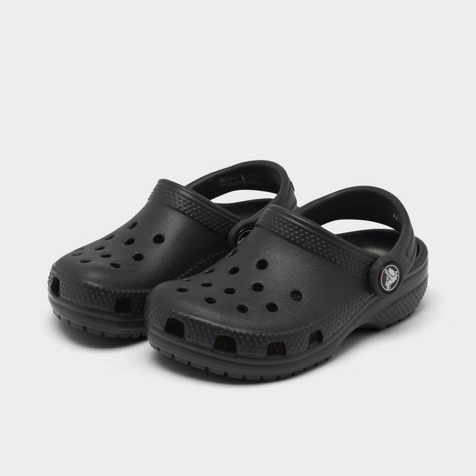 Toddler boy hot sale crocs size 6