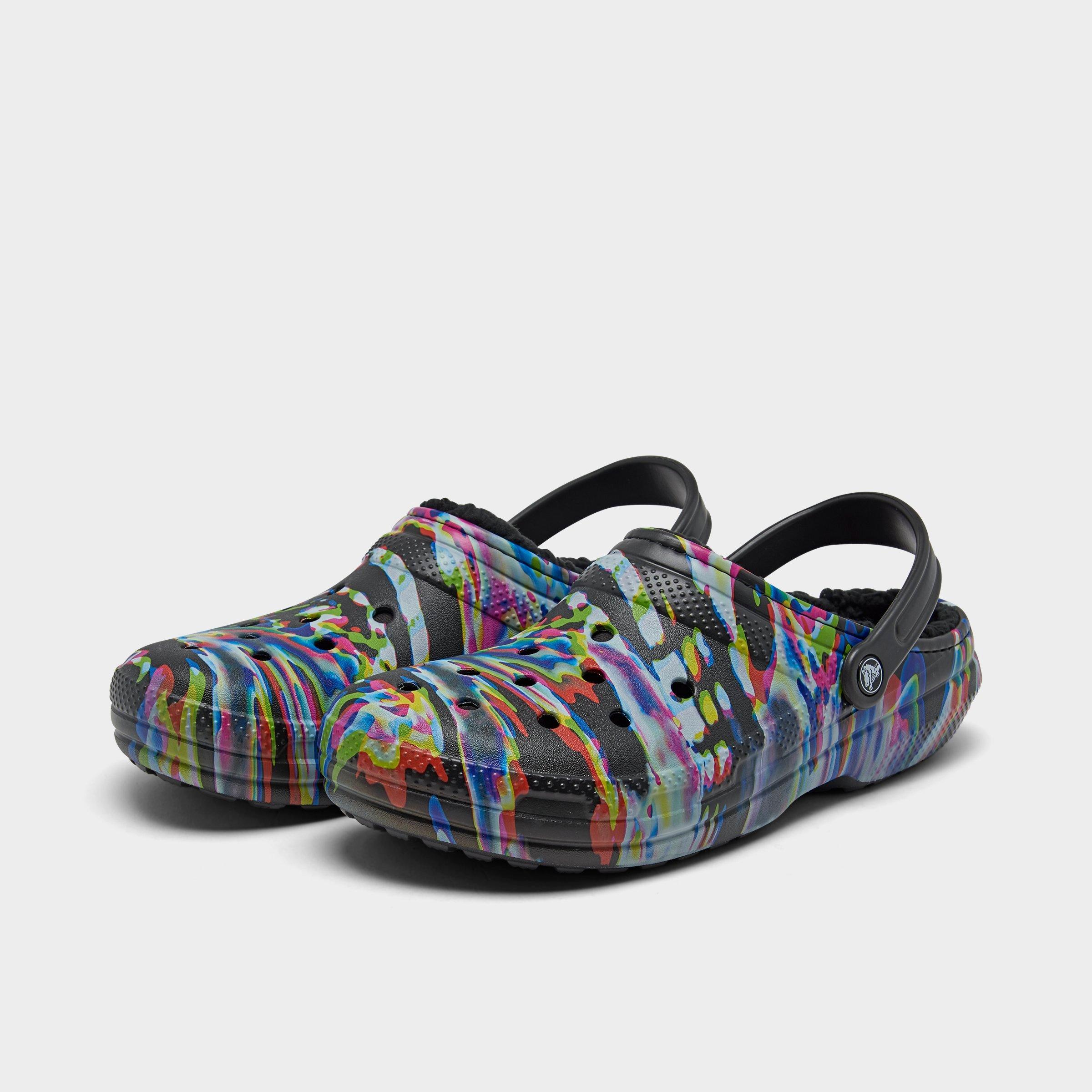 classic lined crocs black