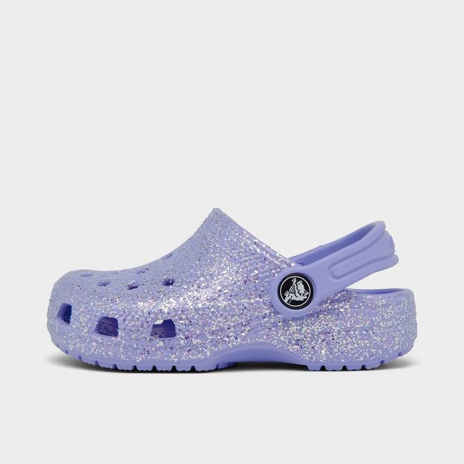 girls with crocs