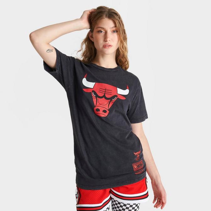 Mitchell & Ness Women's Chicago Bulls Logo Sweatshirt - Red - S Each