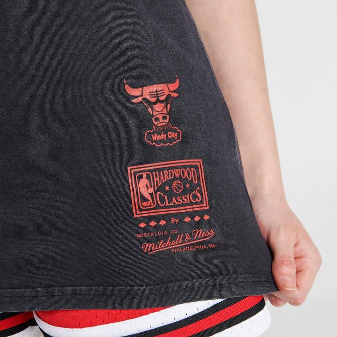 Youth Mitchell & Ness White Chicago Bulls City of Champions T-Shirt Size: Small