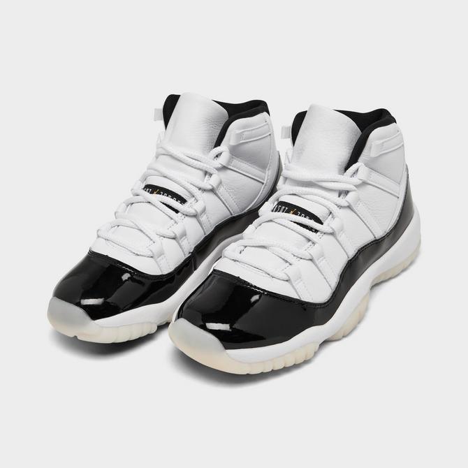 White and best sale black jordans retro