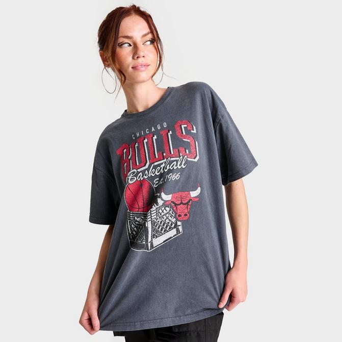 Women's chicago bulls sales t shirt