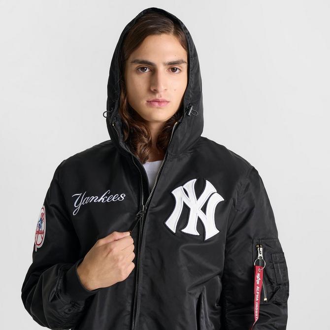 Men s New Era x Alpha Industries New York Yankees MLB Hooded Bomber Jacket