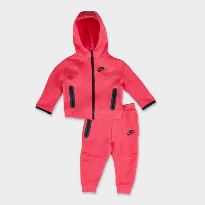 Infant nike jogger set best sale