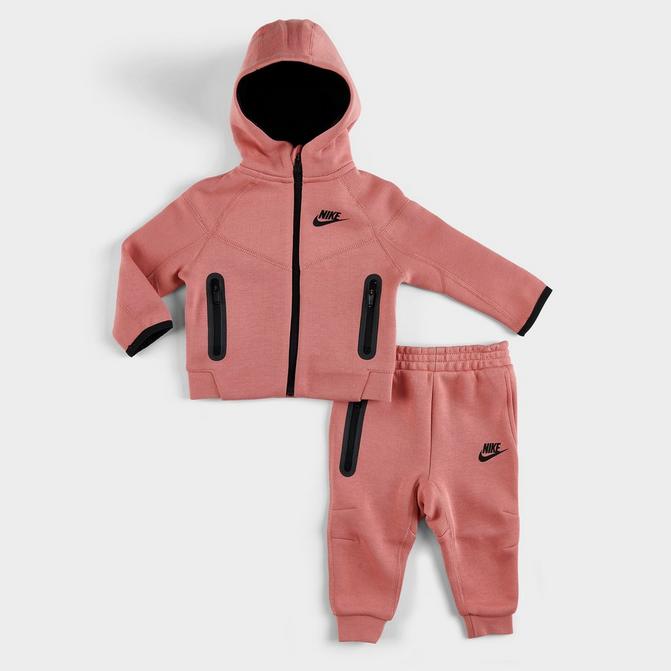 Nike baby hotsell tech fleece