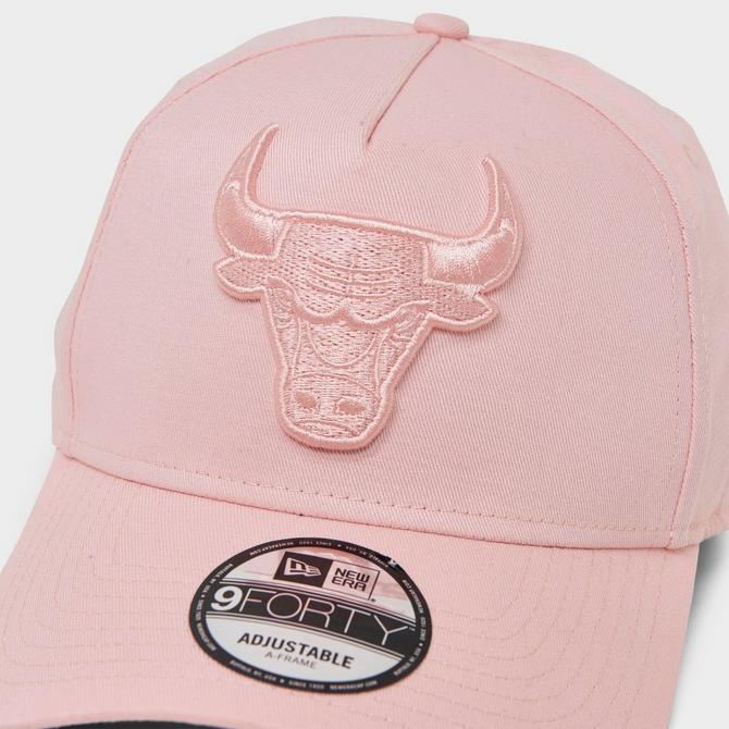 Pink chicago cheap bulls hat