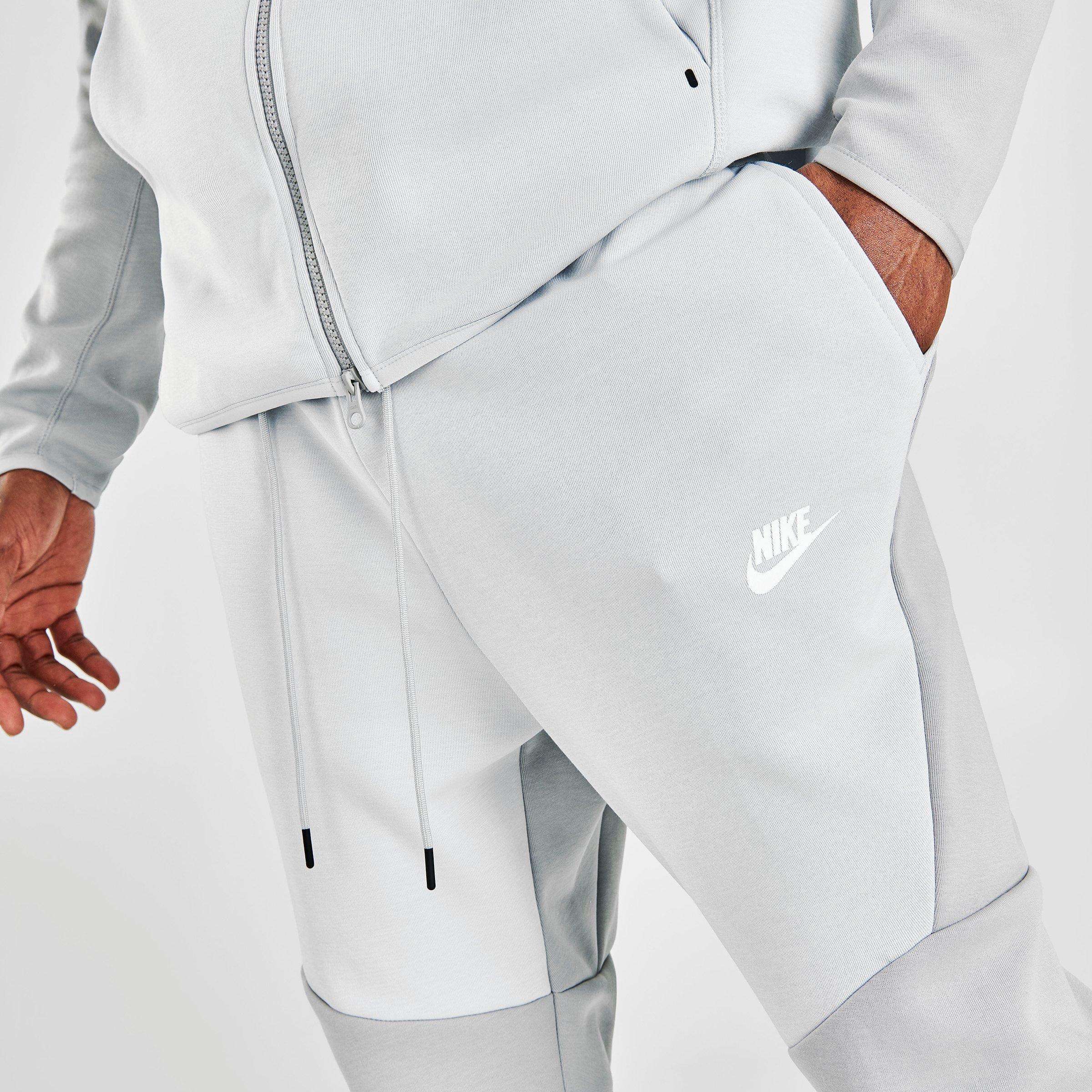 nike tech fleece smoke grey platinum & white