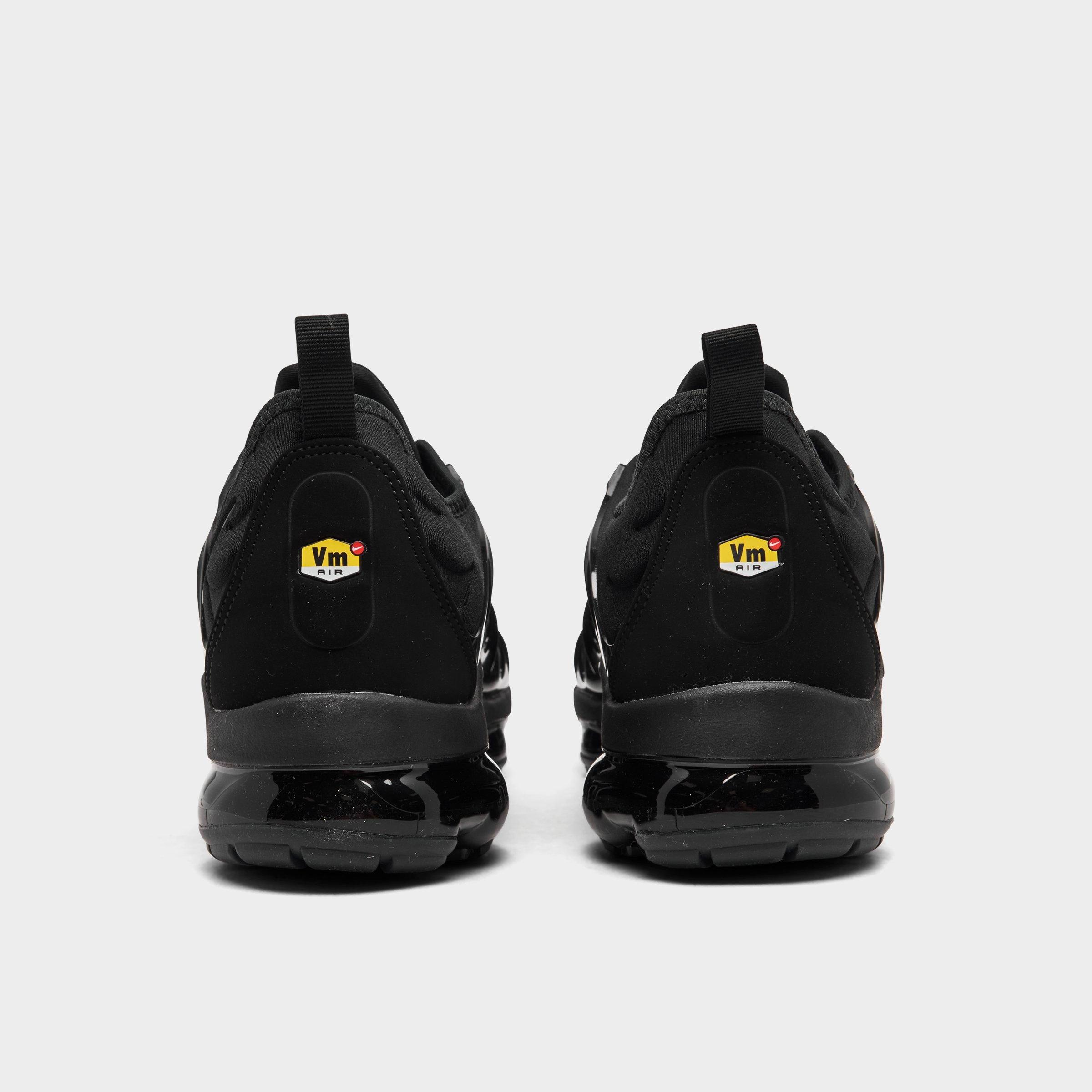 men's nike air vapormax plus running shoes black