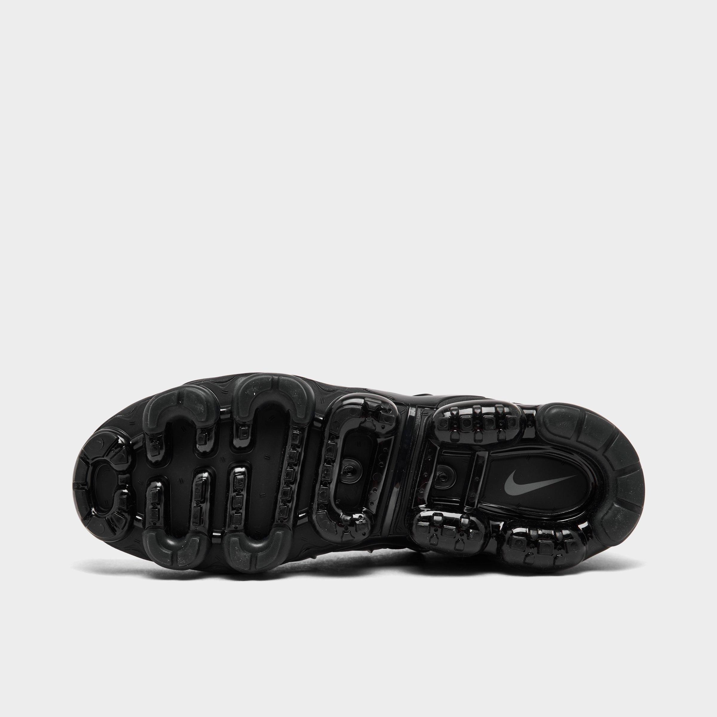 nike shoes black vapormax