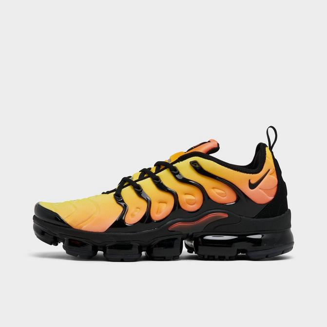 Air vapormax shop plus orange black