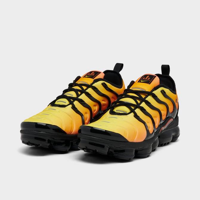 Black and orange nike vapormax outlet plus