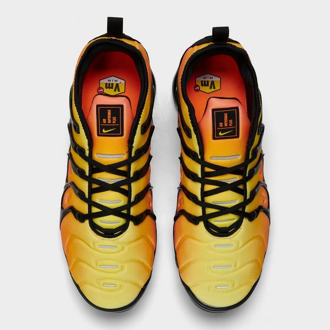 Air max vapormax cheap plus black and orange