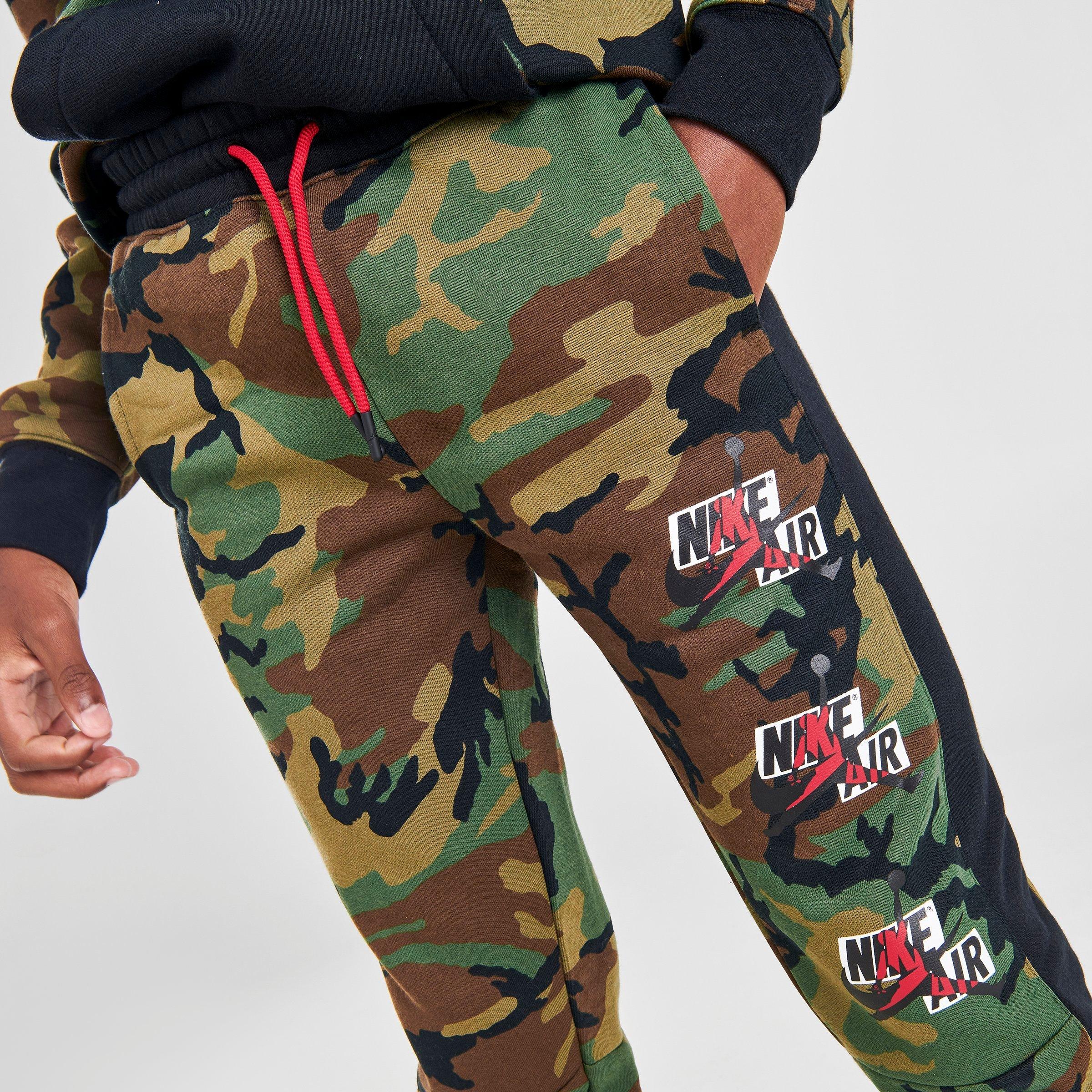 camo jogging pants
