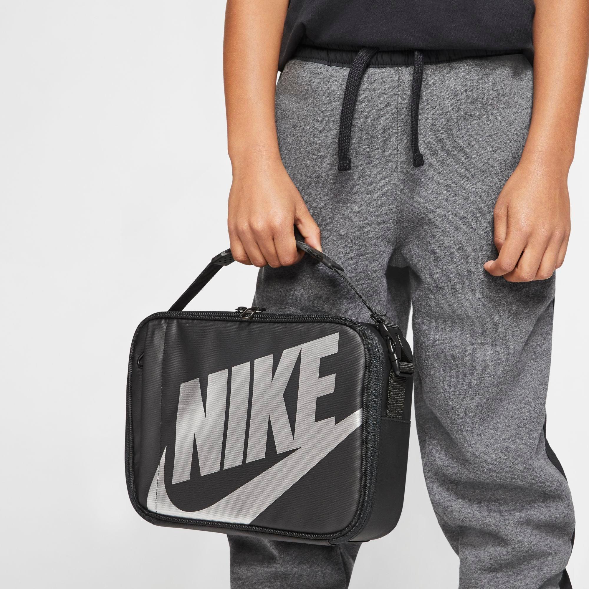 nike pouch jd