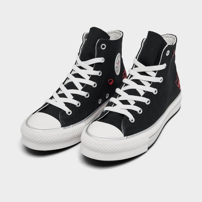 A really big shoe: 'Chuck Taylor All Star' exhibit opens - The