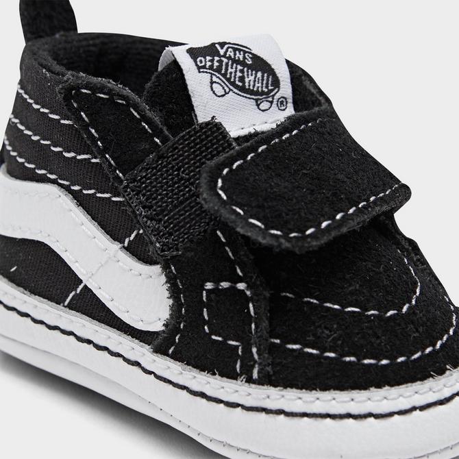 Infant black outlet and white vans