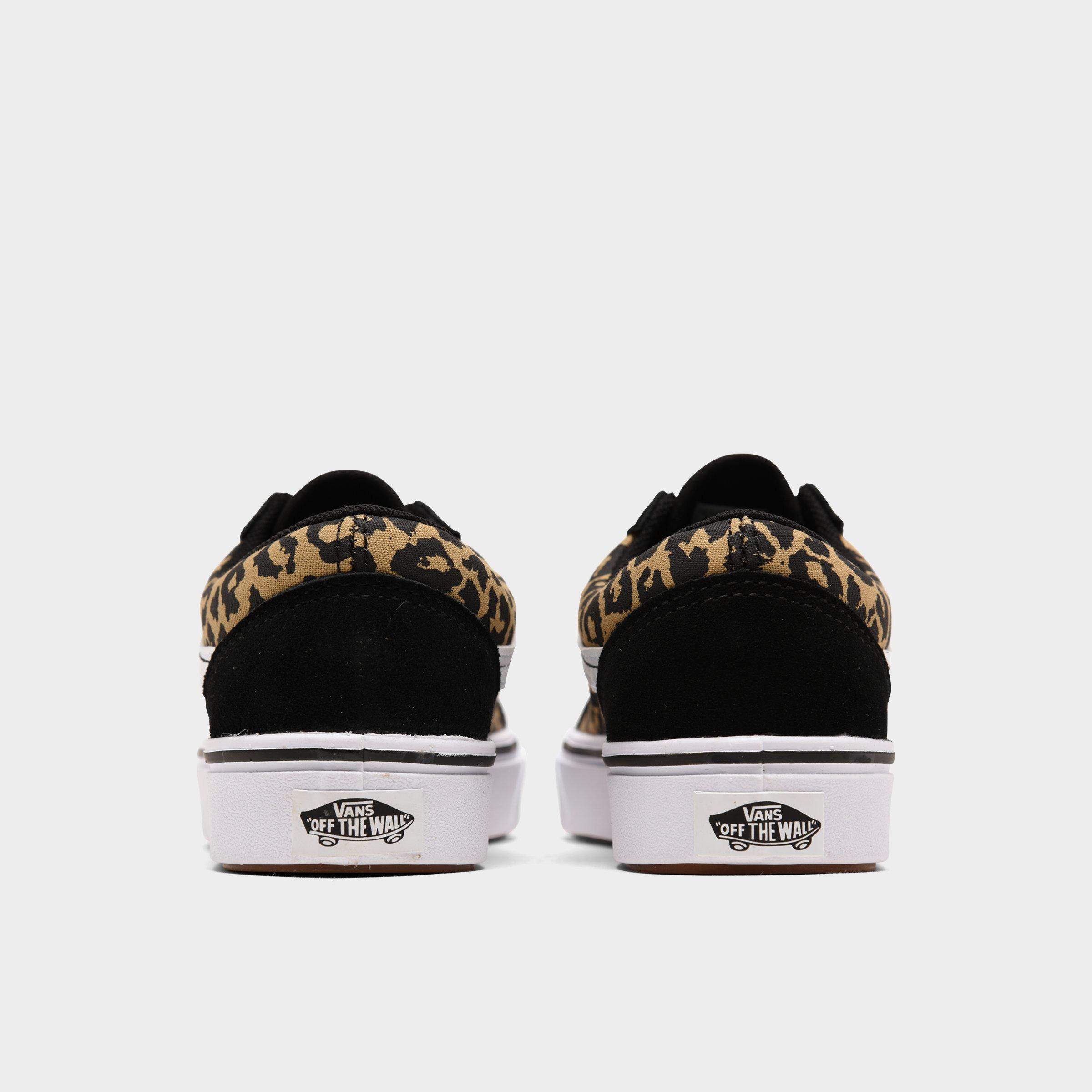 vans comfycush leopard
