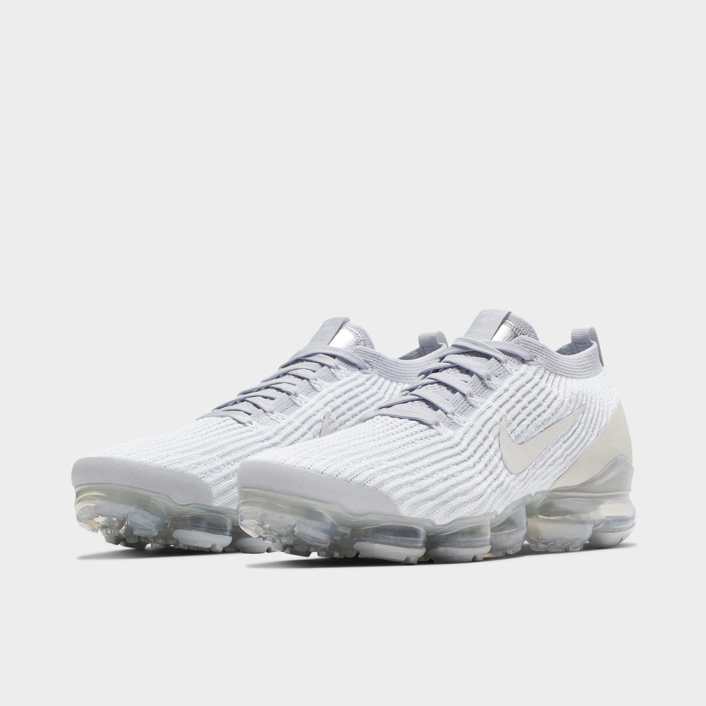 all white vapormax flyknit 3