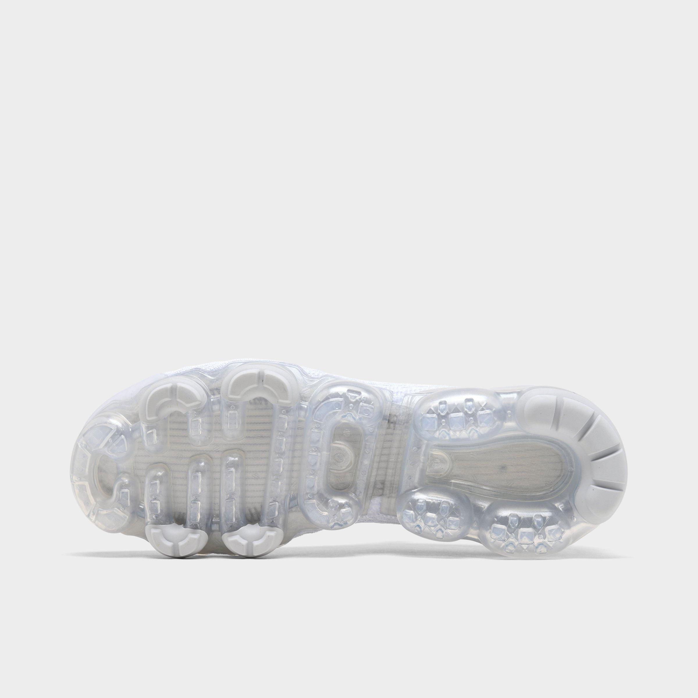 white flyknit vapormax womens