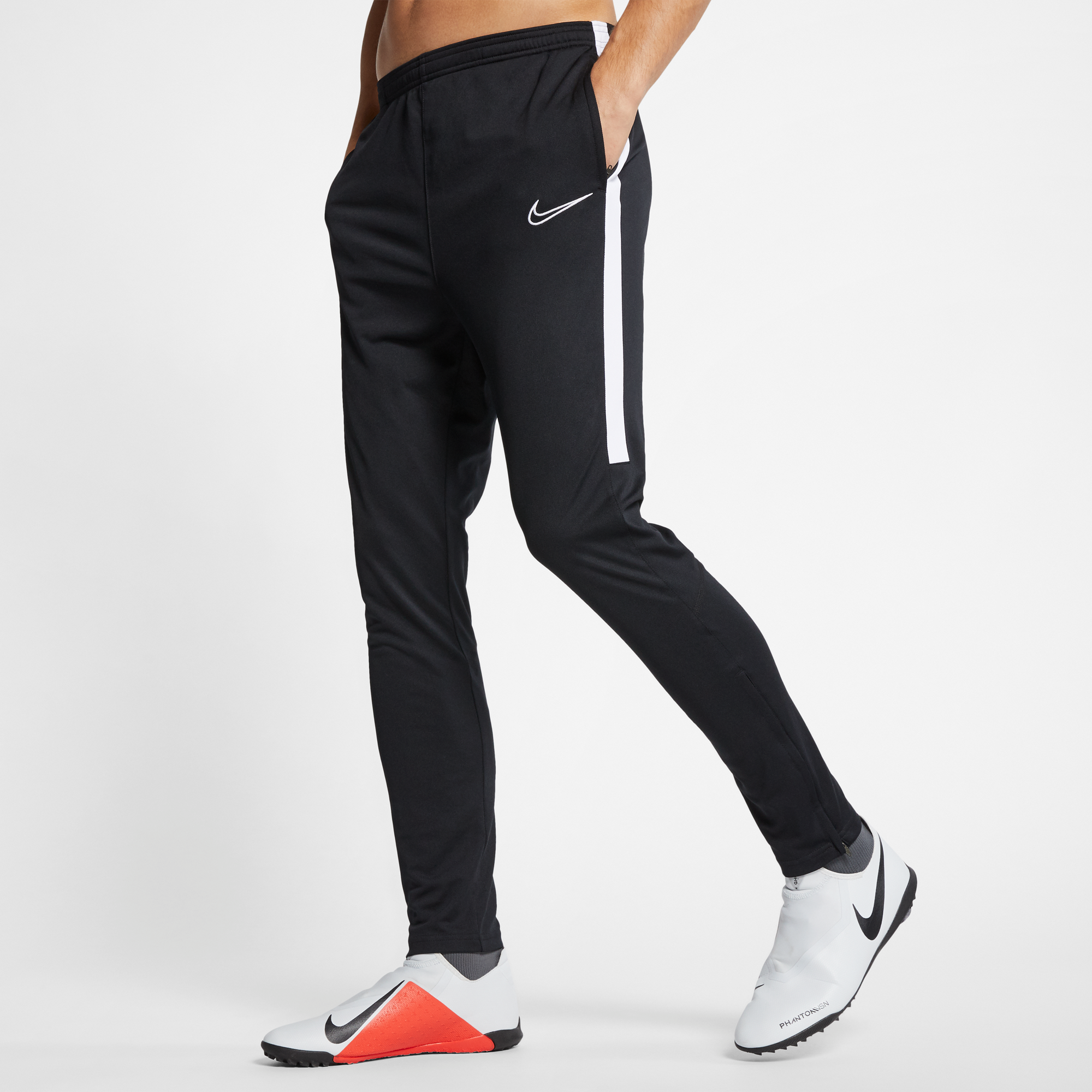 nike soccer joggers